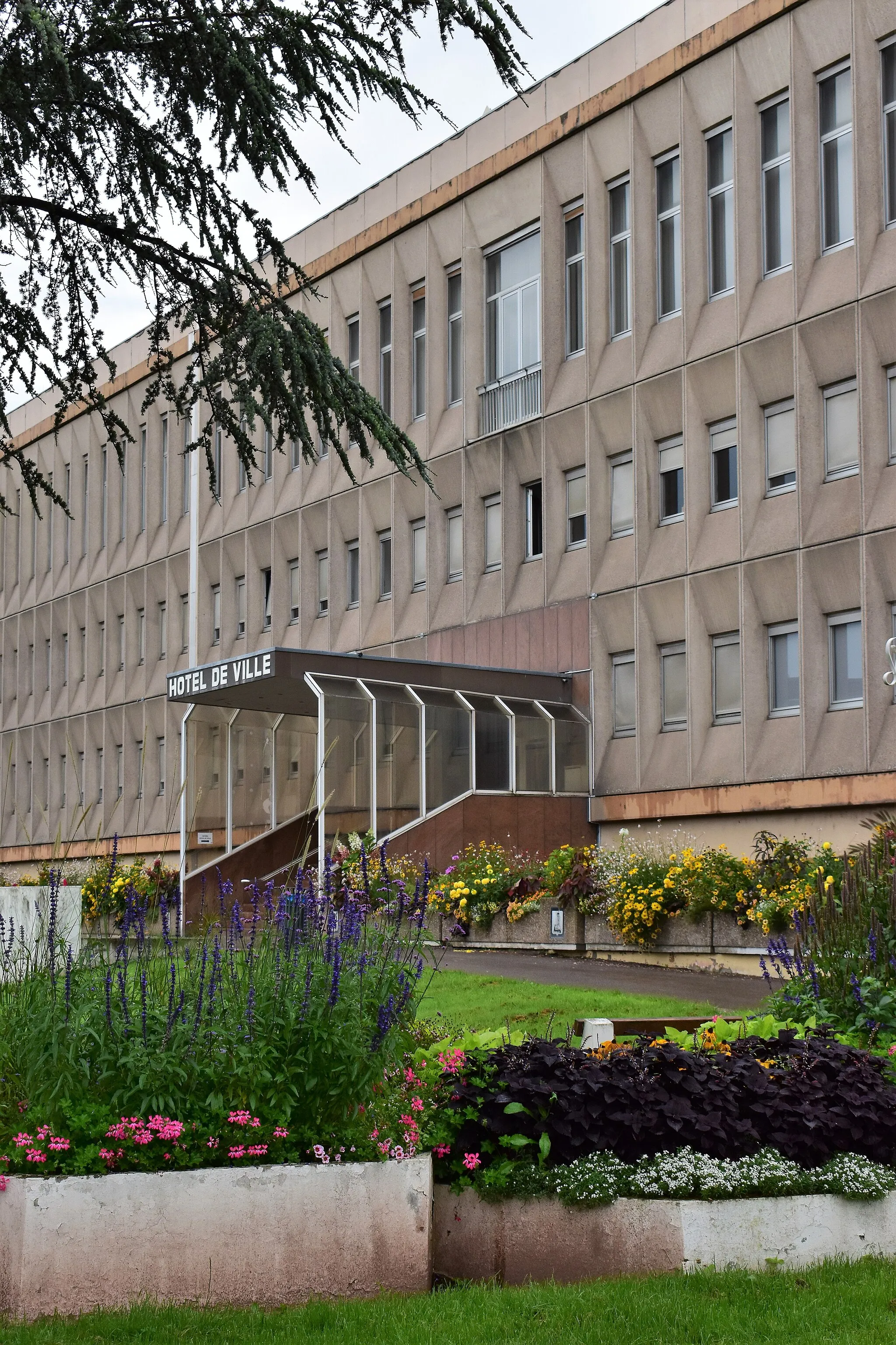 Photo showing: Town hall in Forbach (Grand Est, France) on Avenue Saint-Rémy