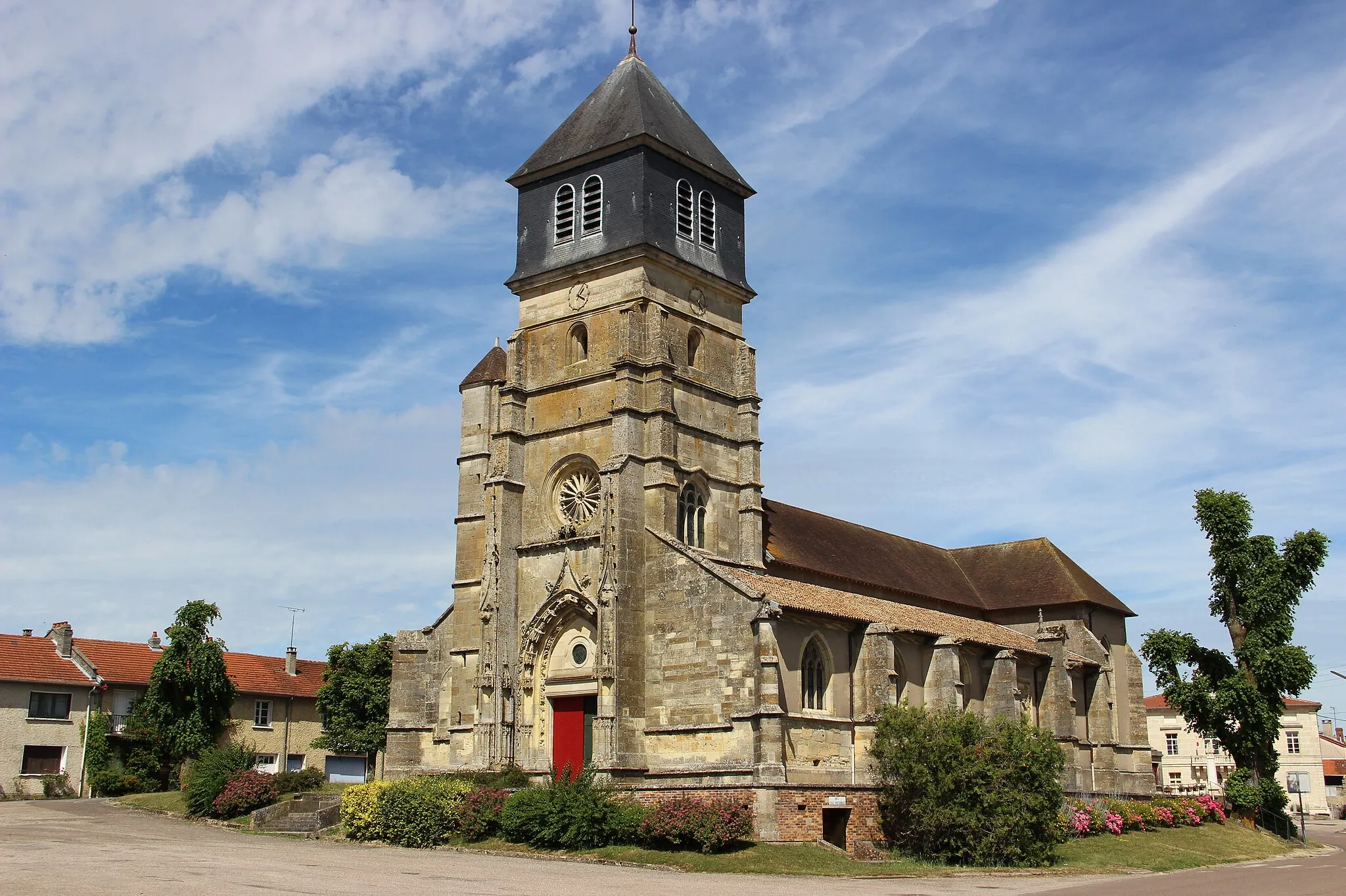 Photo showing: L'église de Triaucourt