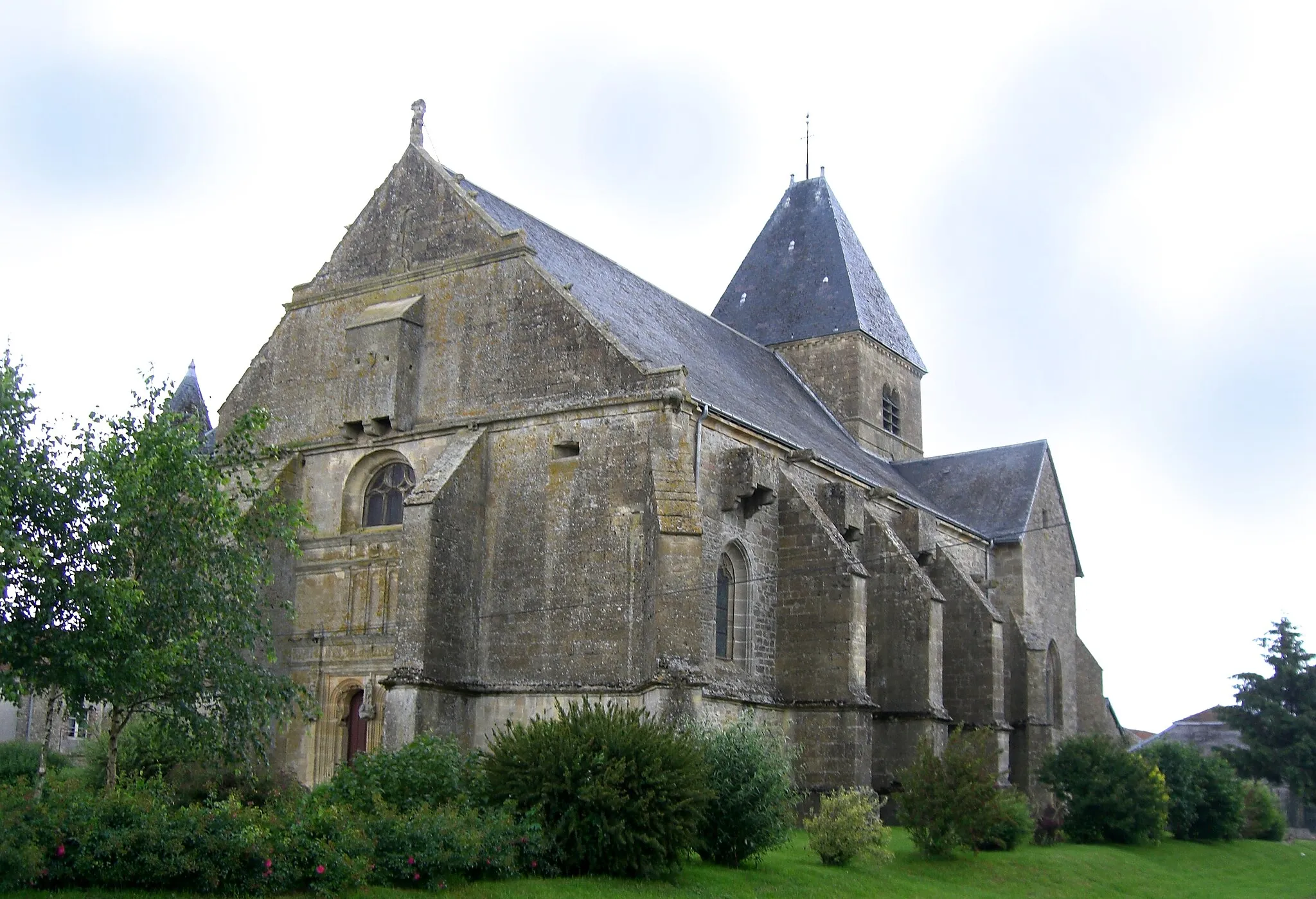 Photo showing: Eglise de Verpel (Ardennes, France)