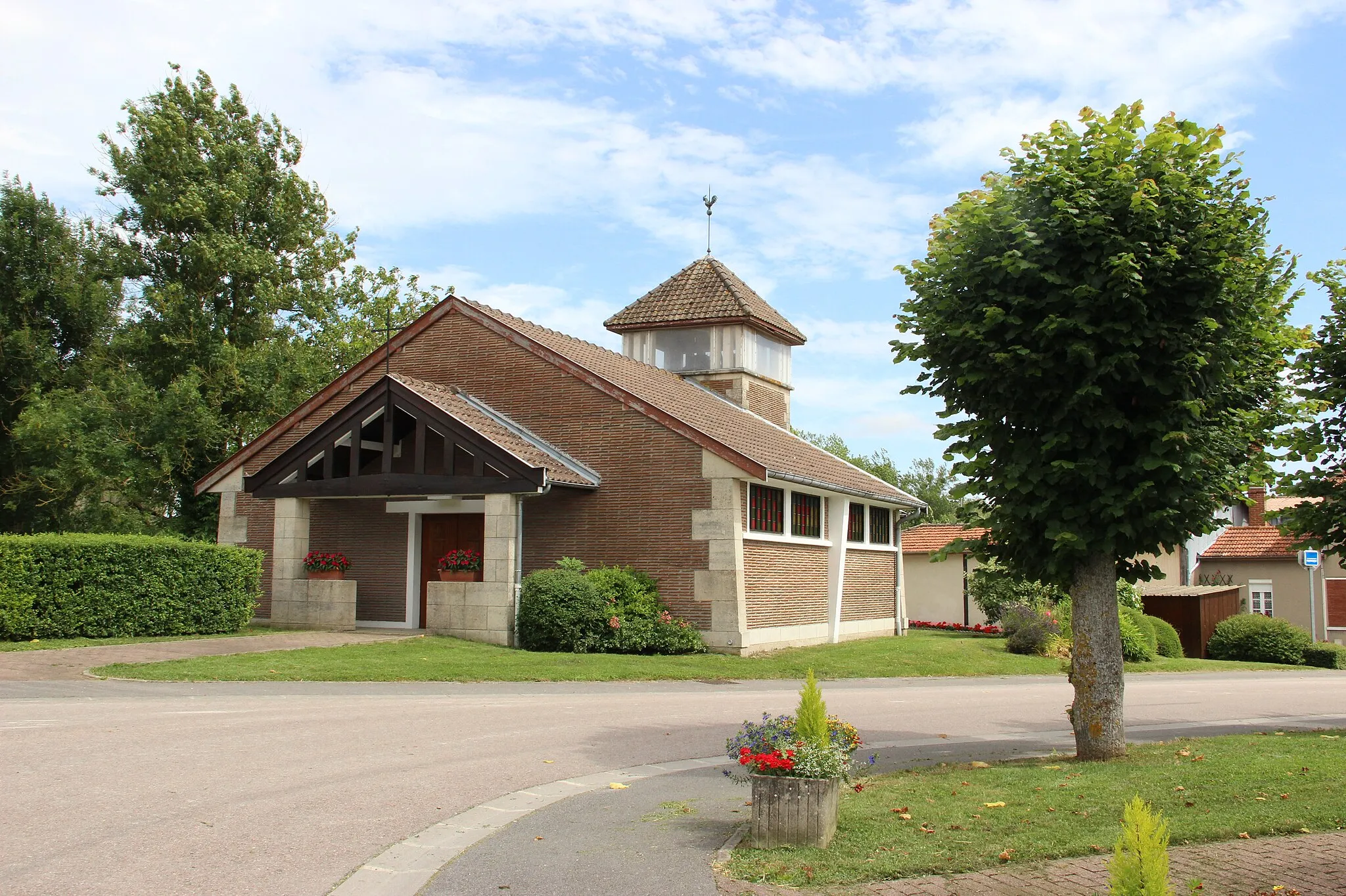 Photo showing: L'église de Bassu