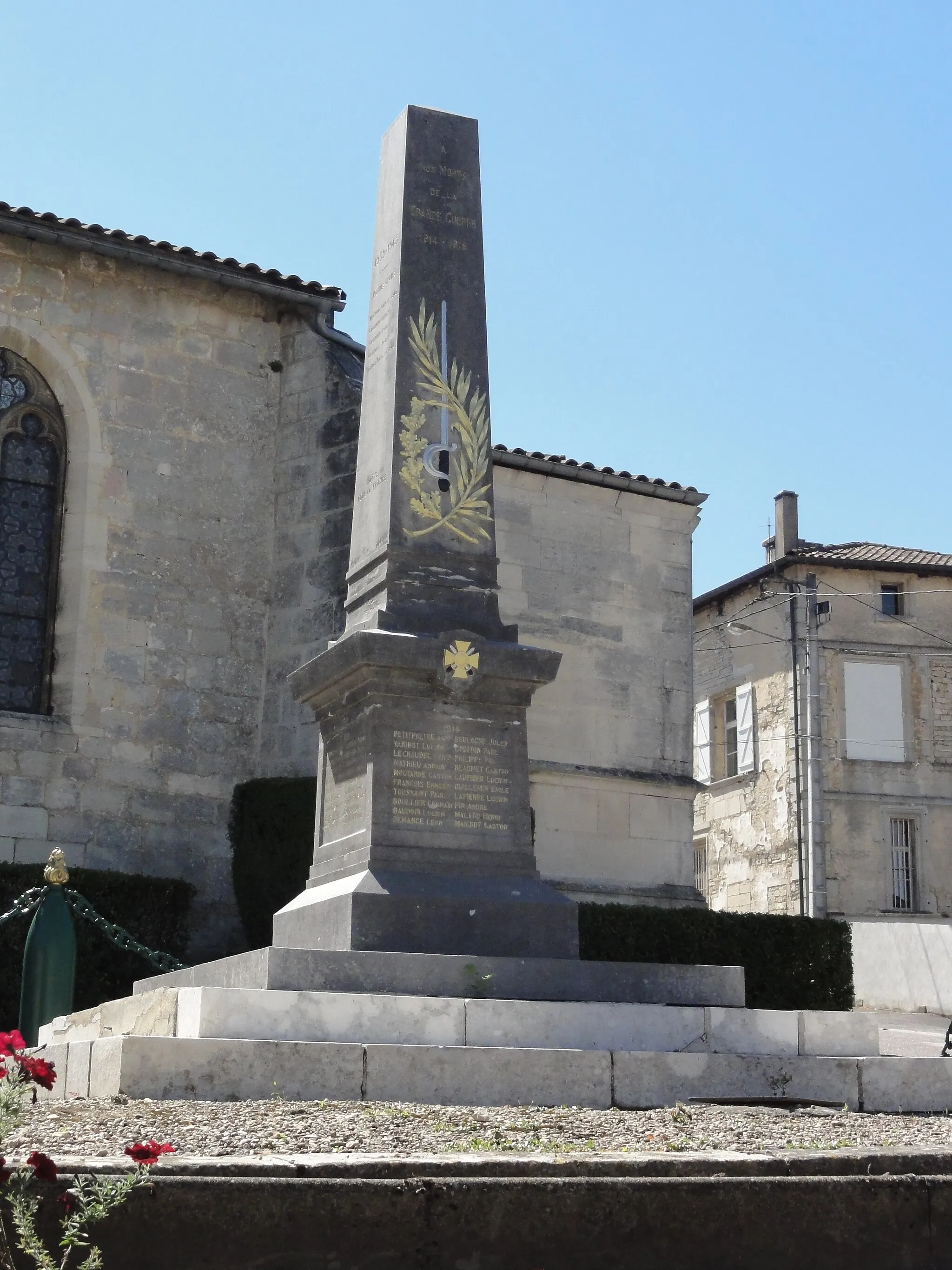 Photo showing: Cousances-les-Forges (Meuse) monument aux morts