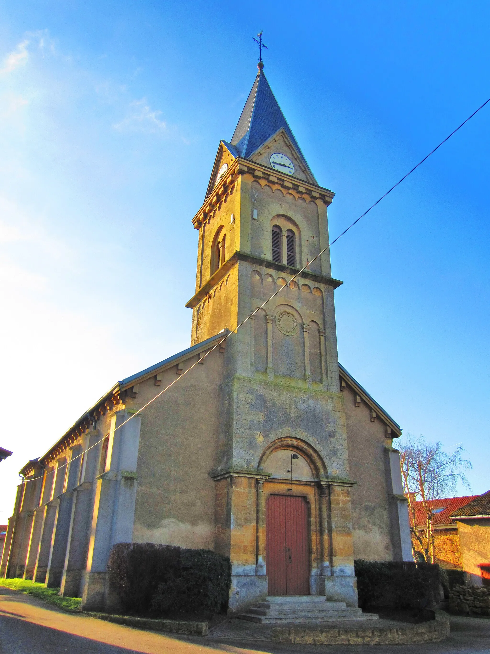Photo showing: Bechamps church