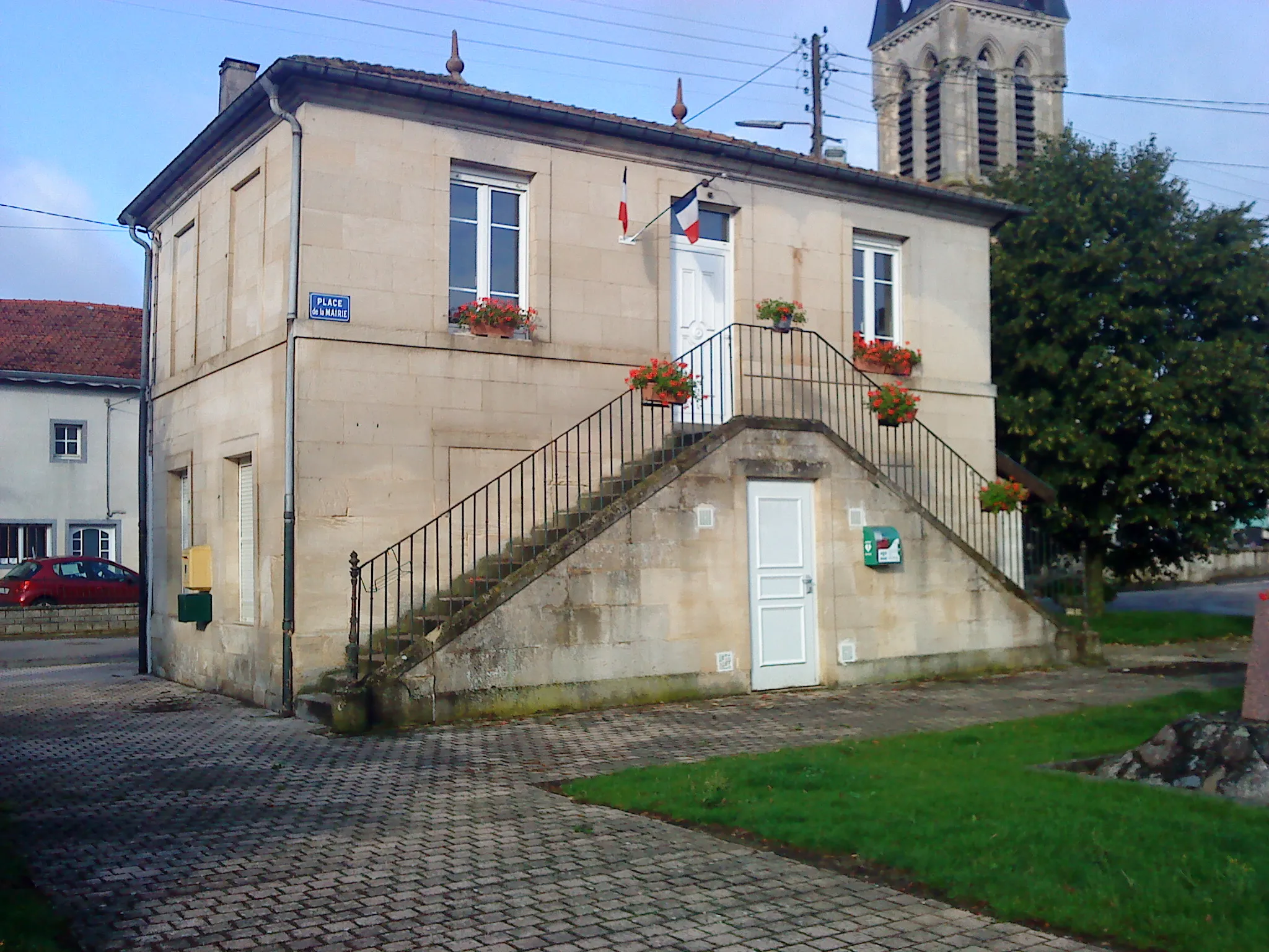 Photo showing: La mairie d'Hévilliers, commune du département de la Meuse (Lorraine, France).