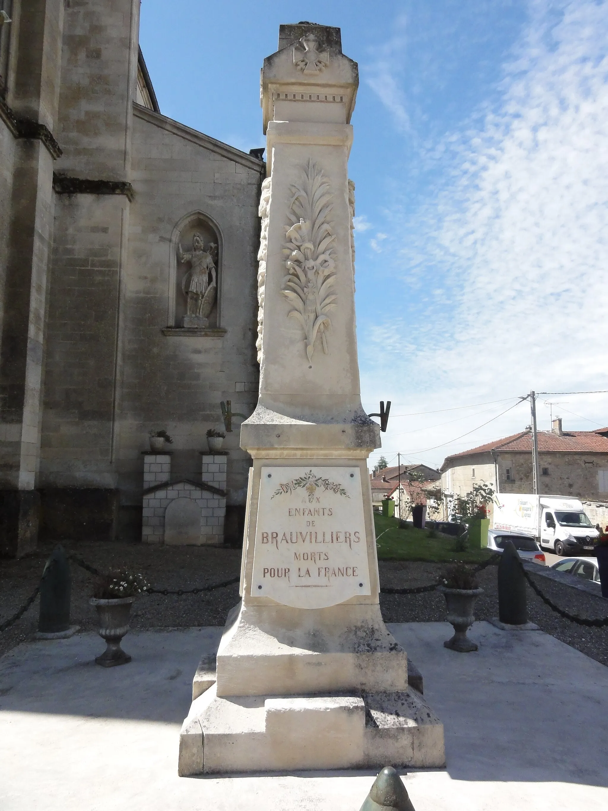 Photo showing: Brauvilliers (Meuse) monument aux morts