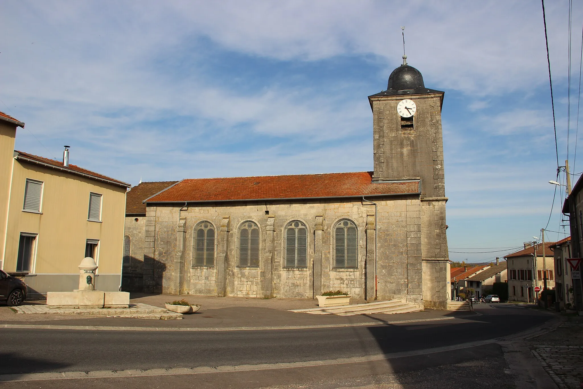 Photo showing: Eglise de Saint Aubin sue Aire.