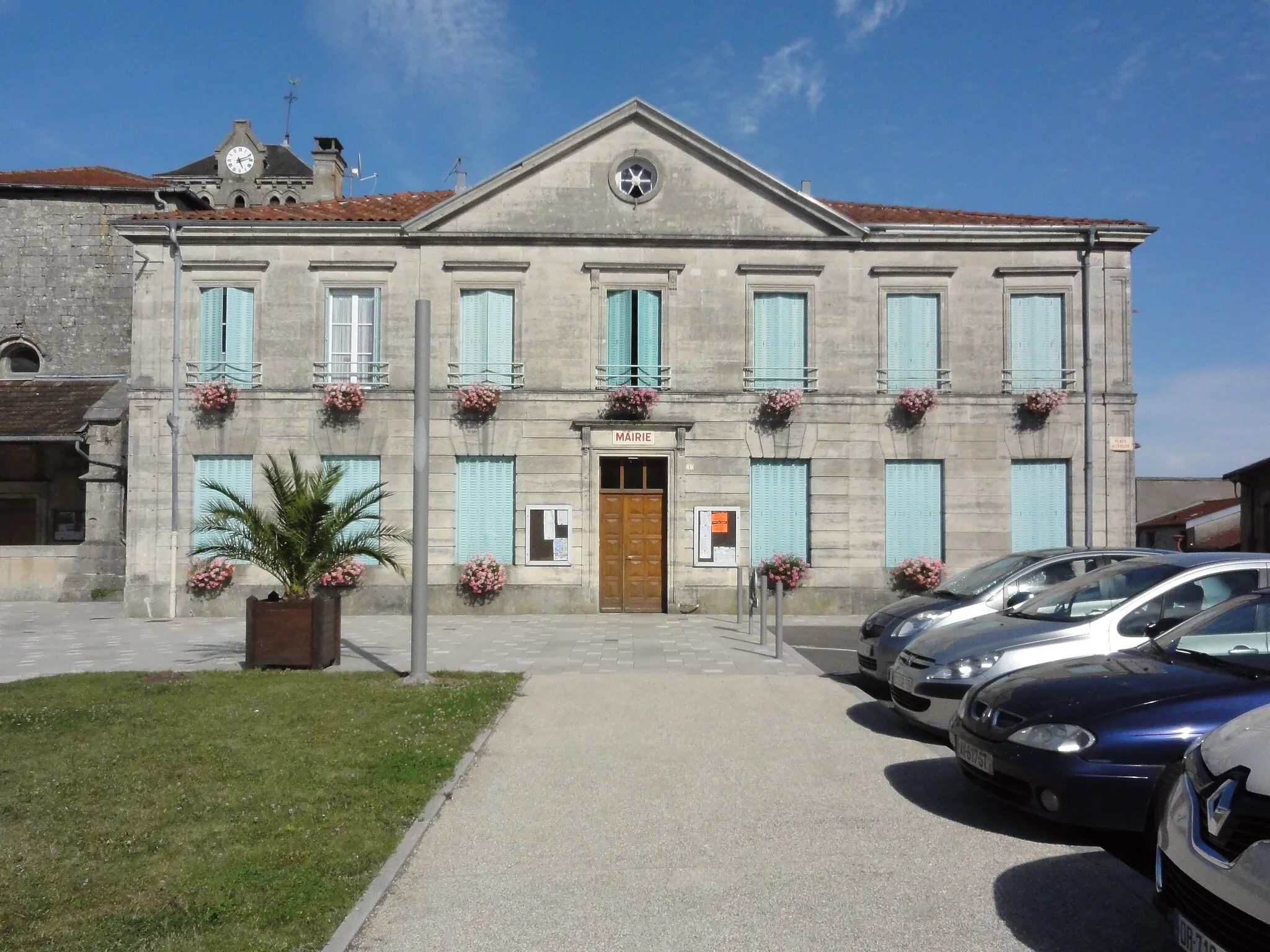 Photo showing: Aulnois-en-Perthois (Meuse) mairie