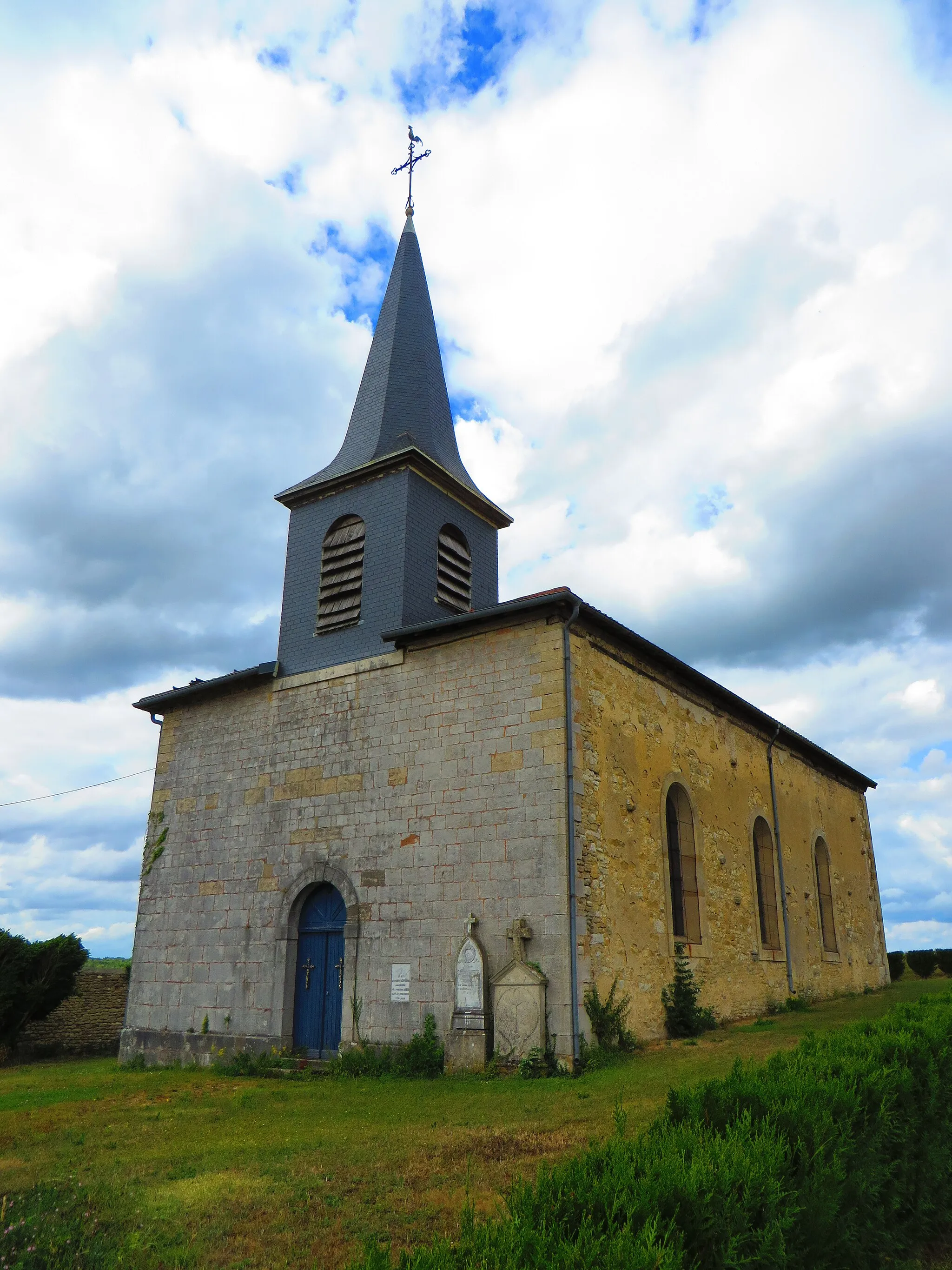 Photo showing: Courouvre L'église Saint-Pierre-ès-Liens