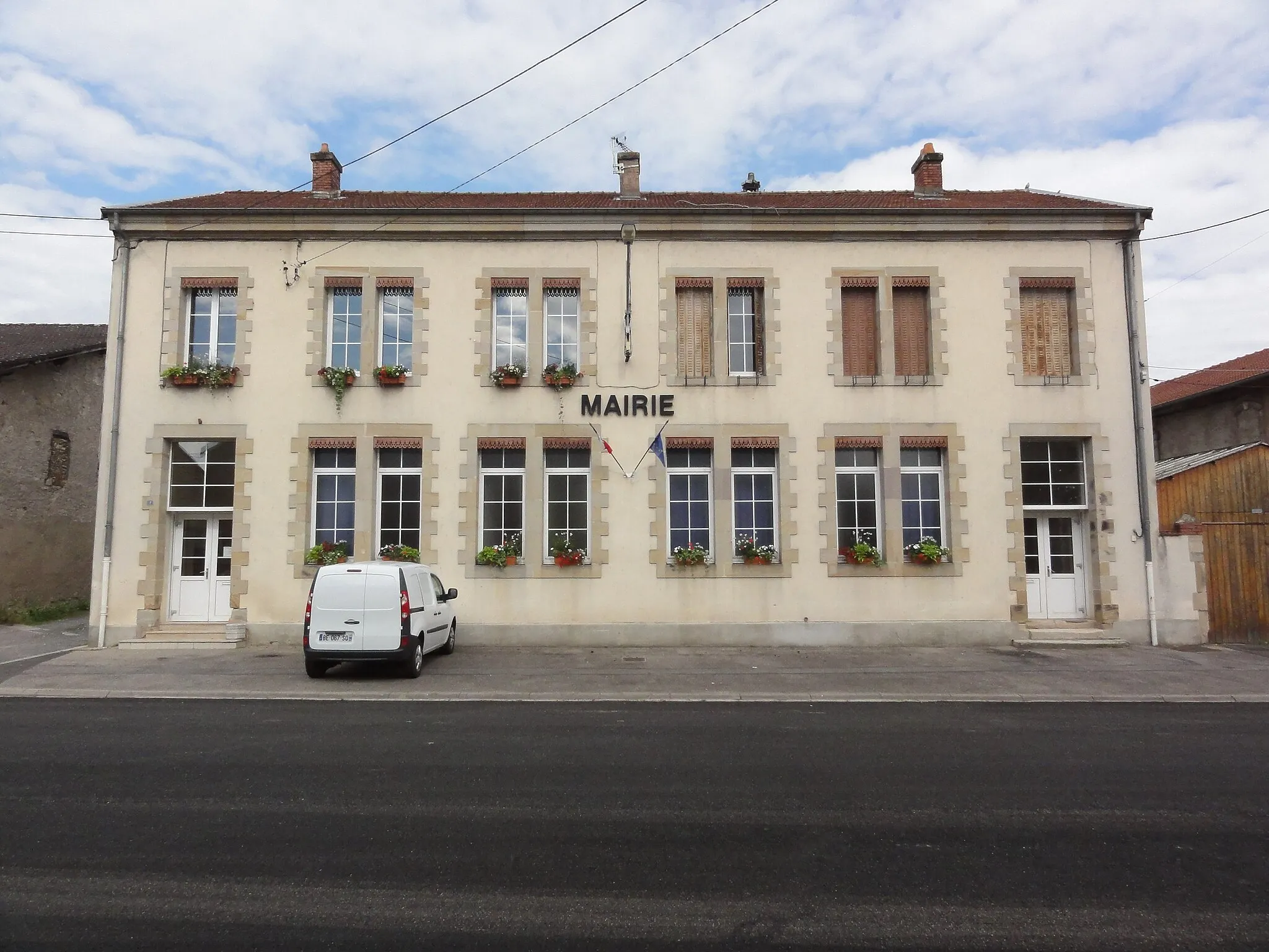 Photo showing: Croismare (M-et-M) mairie