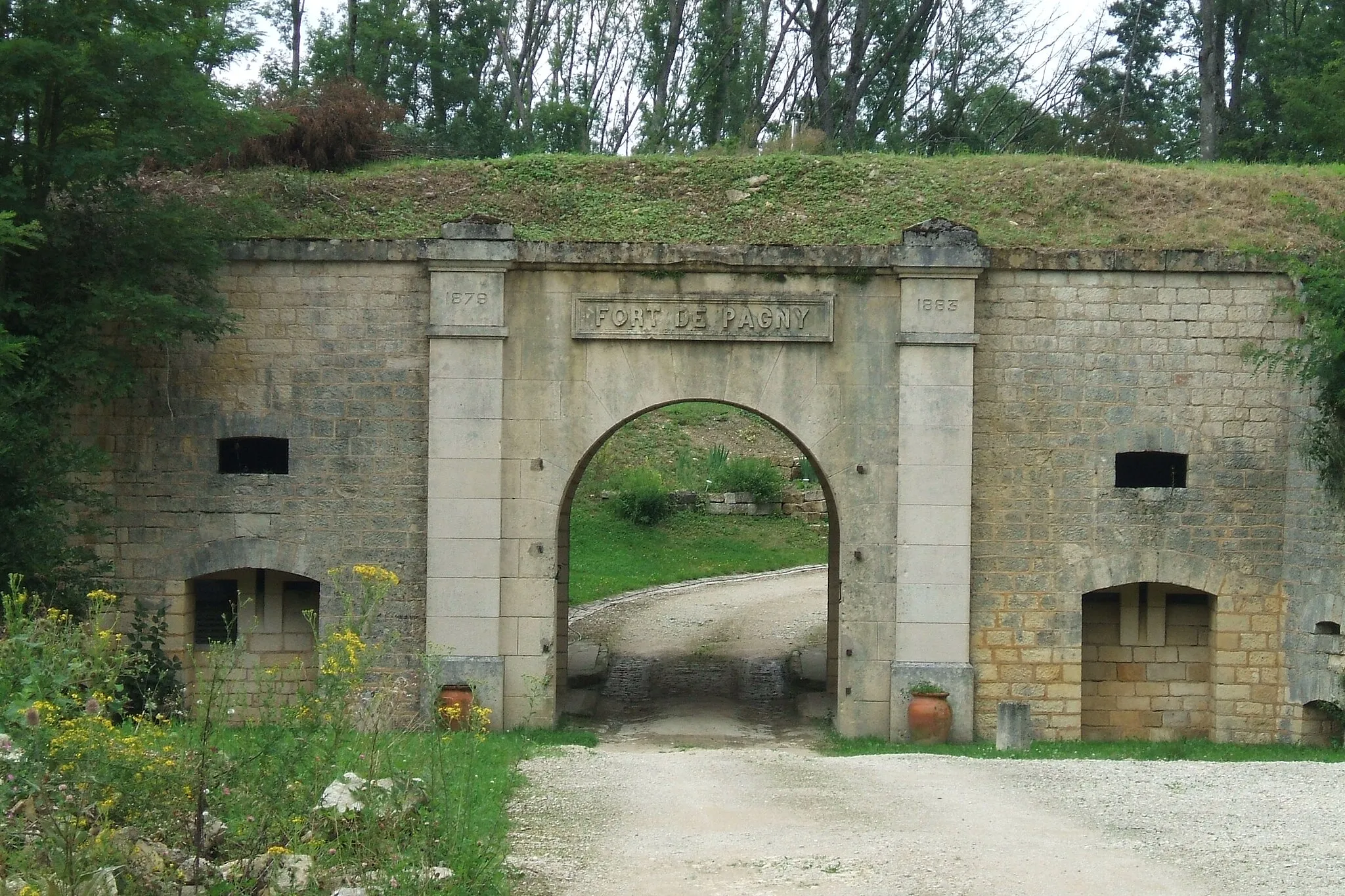 Photo showing: Entrée du fort de Pagny-la-Blanche-Côte.