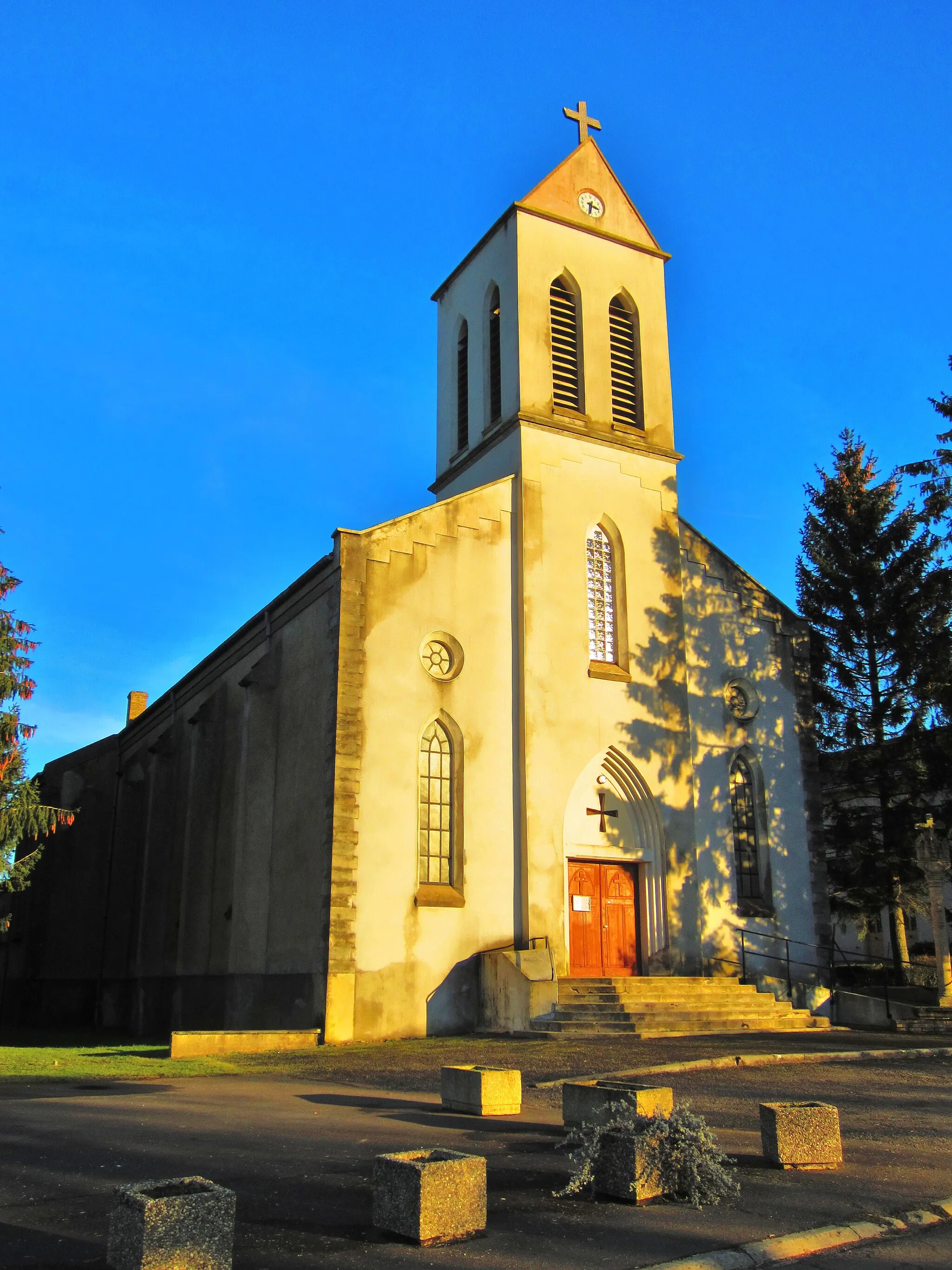 Photo showing: Dommary Baroncourt church