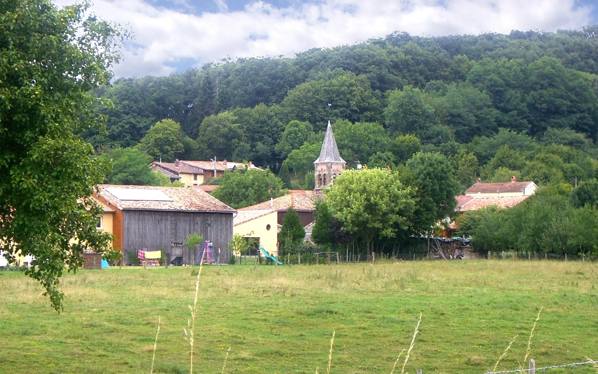 Photo showing: Le Neufour is a small village situated on the border of the Argonne forest in the French department of Meuse in the region of Lorraine.