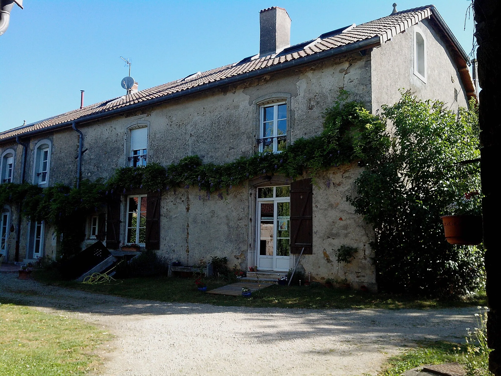 Photo showing: la maison de Marie-Clair