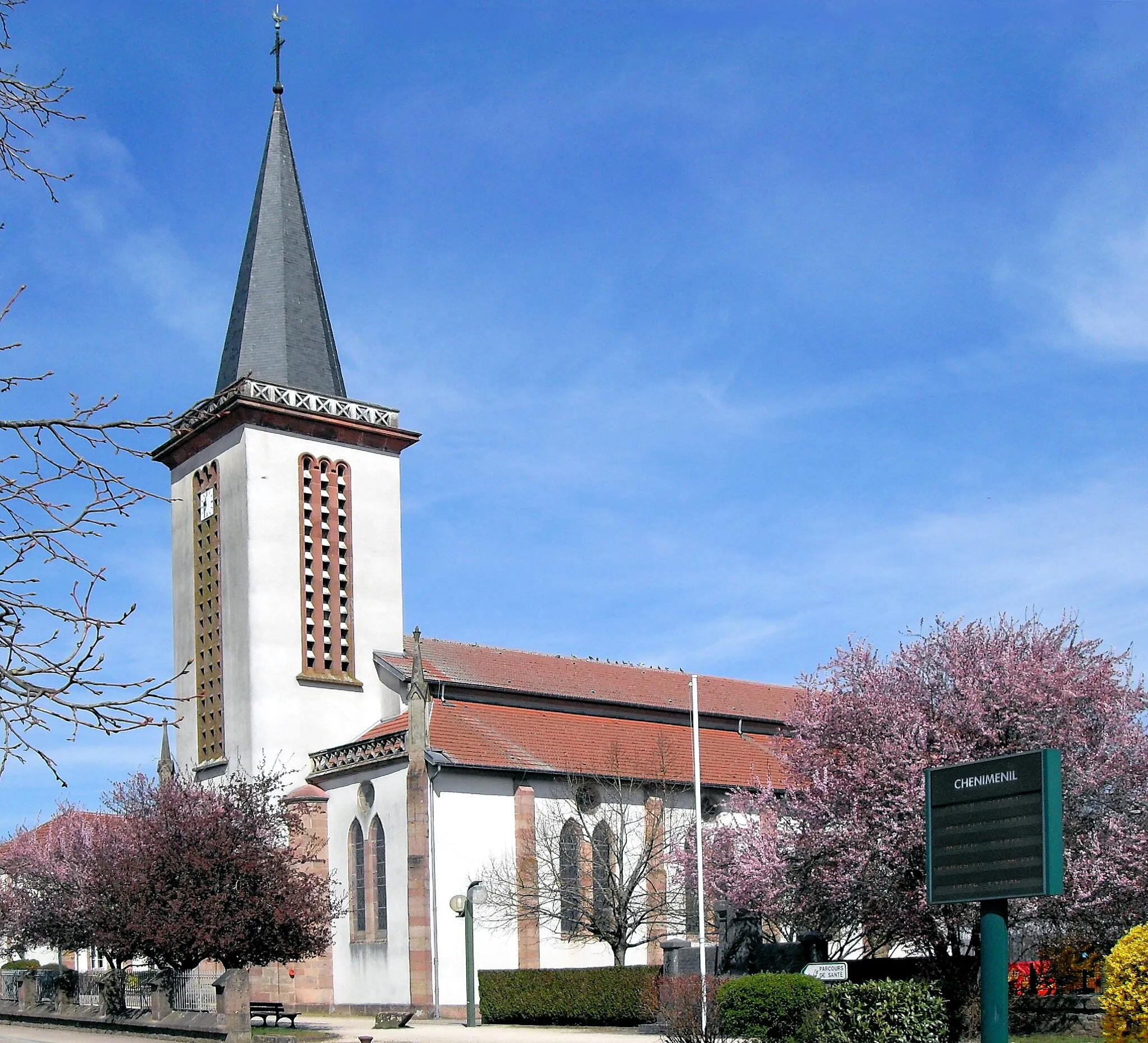 Photo showing: L'église Saint-Jean-Baptiste à Cheniménil