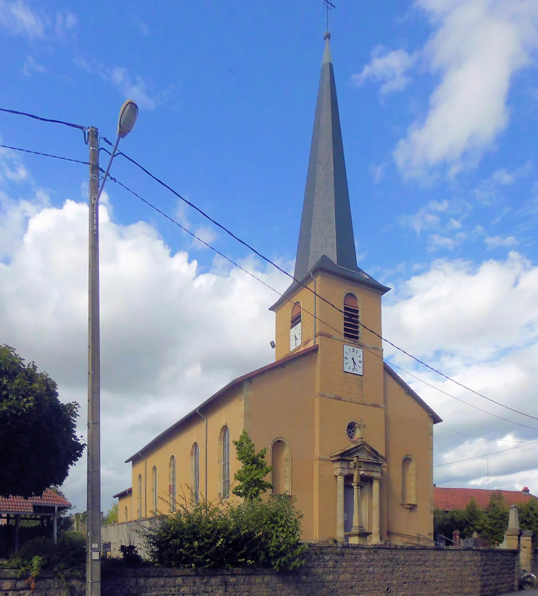 Photo showing: L'église Saint-Barthélemy de Girecourt-sur-Durbion