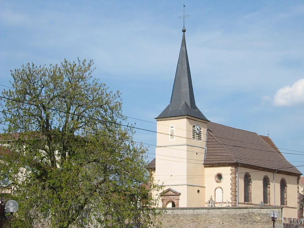 Photo showing: Sainte-Hélène

Commune des Vosges
L'église Saint-Georges
Photographie personnelle, prise le 24 avril 2006
Copyright © Christian Amet