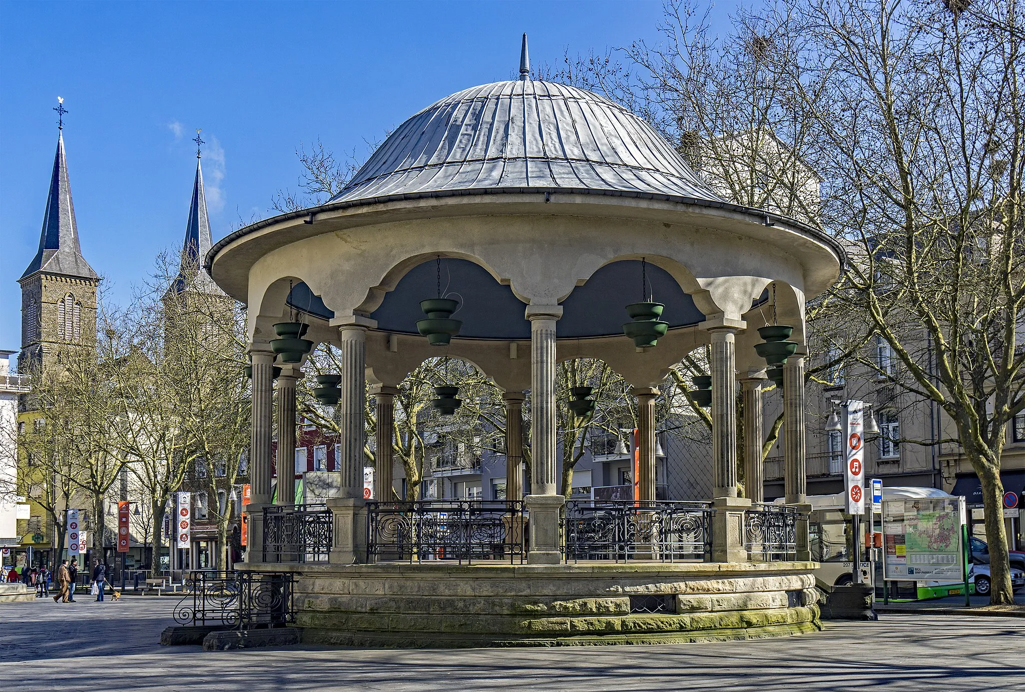 Photo showing: Bandstand in Dudelange on the city hall place
