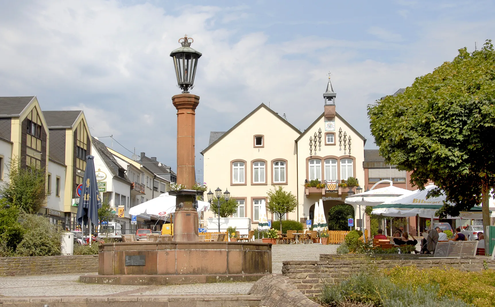 Photo showing: Brunnen auf dem Marktplatz Wadern