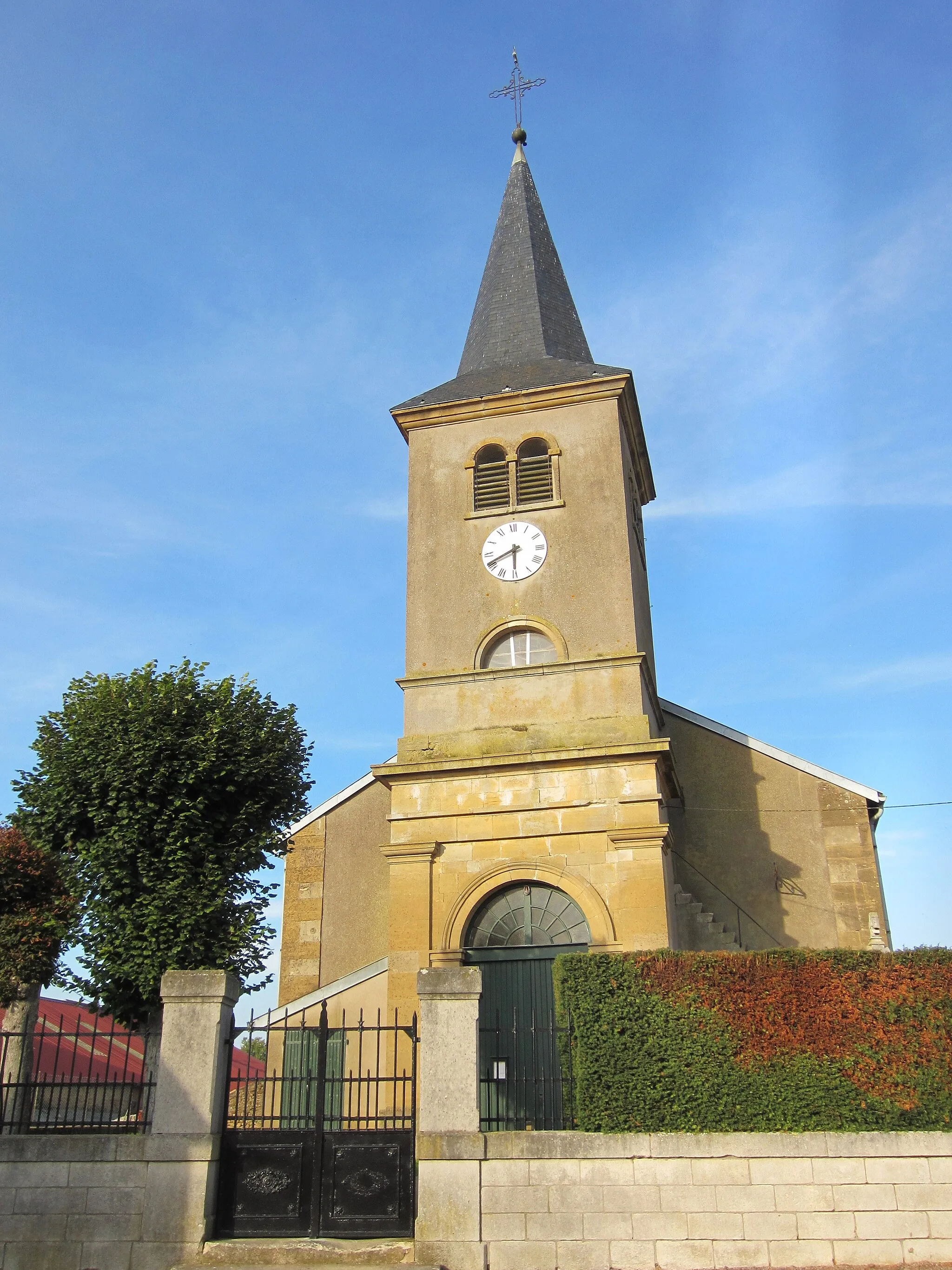 Photo showing: DescriptionEglise Hannonville Suzemont.JPG

Église paroissiale Saint Grégoire le Grand Hannonville Suzemont
Date

25 September 2011
Source

mon appareil photo
Author

Aimelaime
Permission (Reusing this file)

Public domainPublic domainfalsefalse

I, the copyright holder of this work, release this work into the public domain. This applies worldwide. In some countries this may not be legally possible; if so: I grant anyone the right to use this work for any purpose, without any conditions, unless such conditions are required by law.