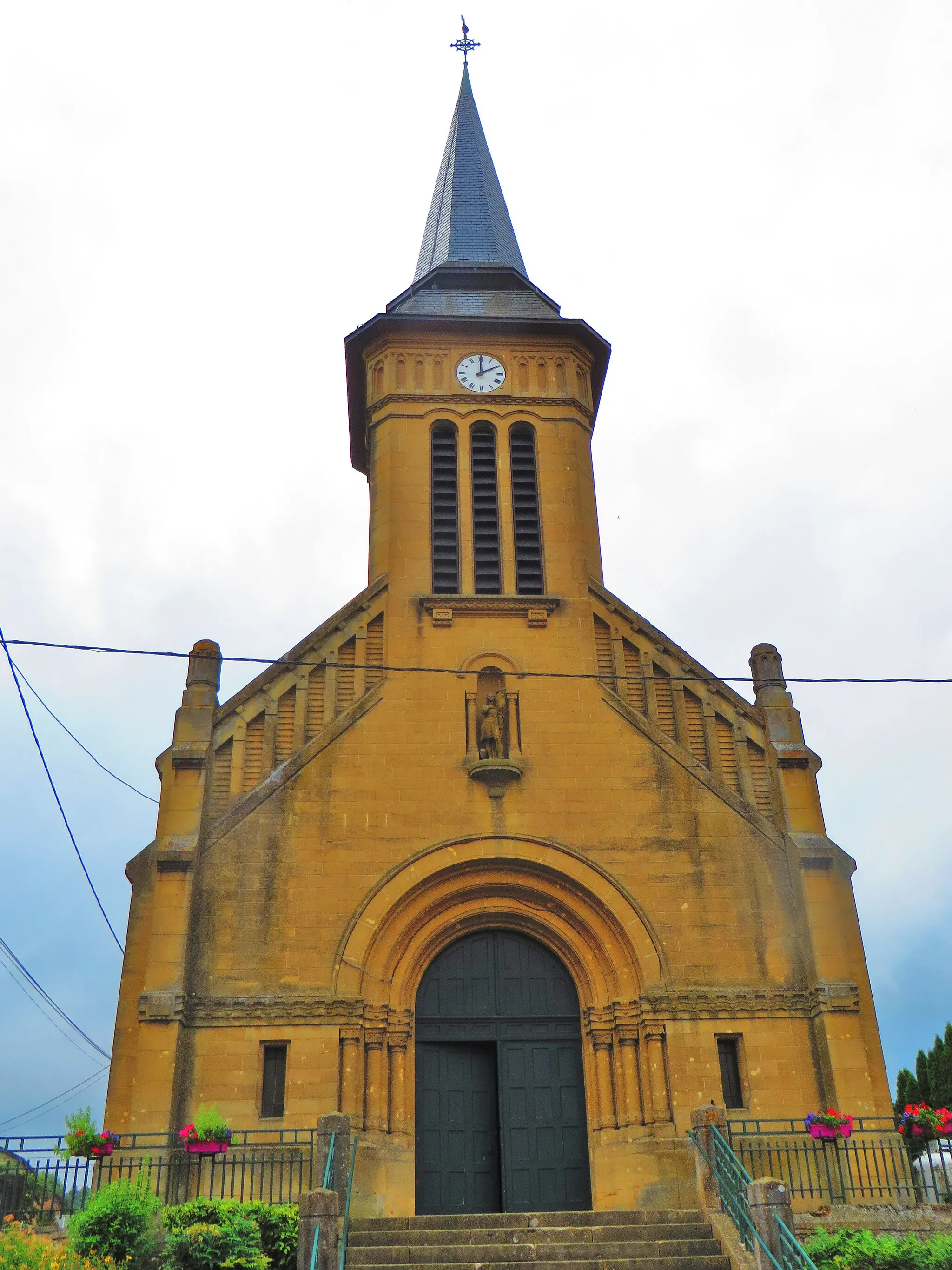 Photo showing: Eix Église Saint-Rémi