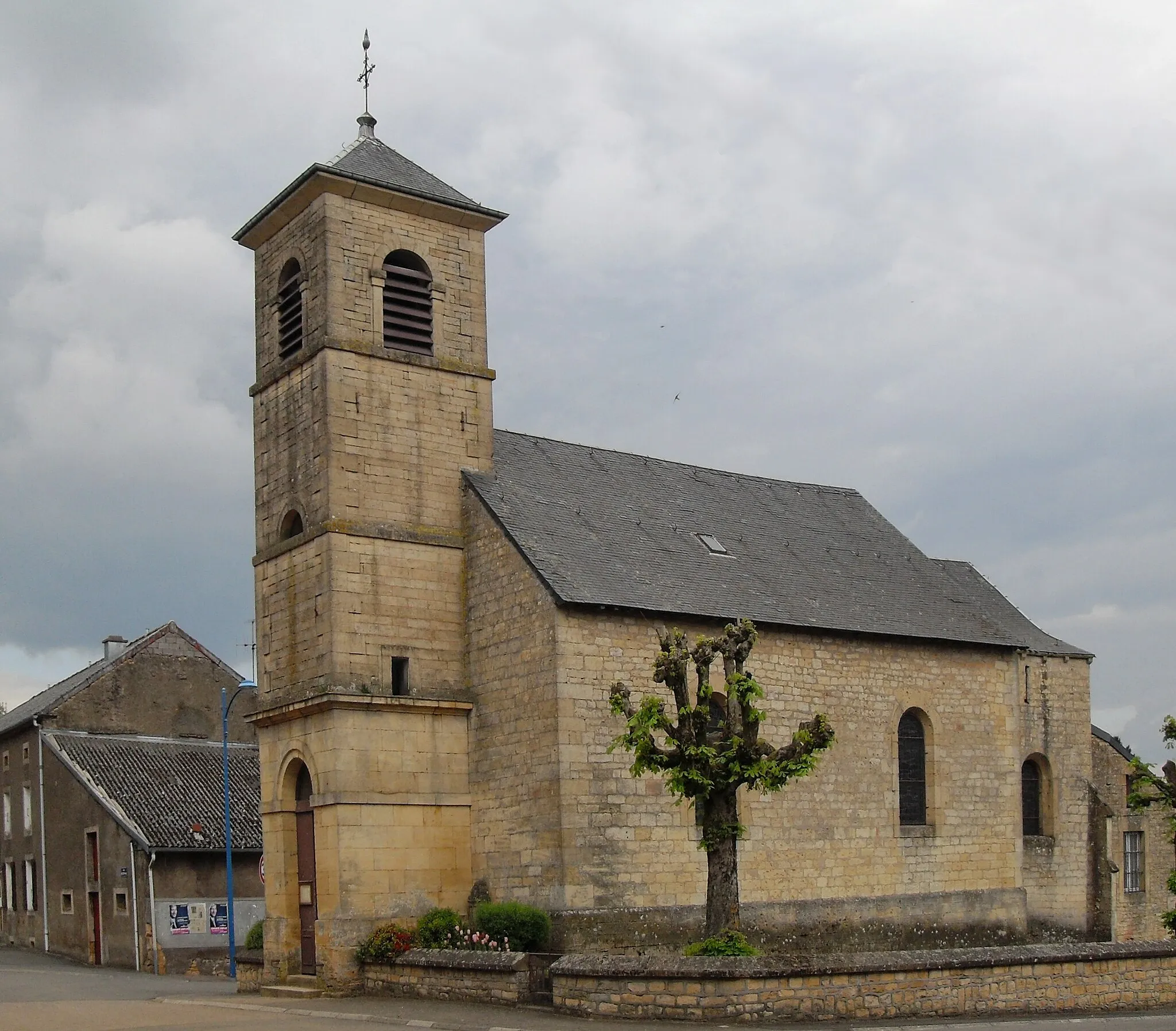 Photo showing: L'église Saint-Étienne, Saint-Michel à Villers-la-Chèvre