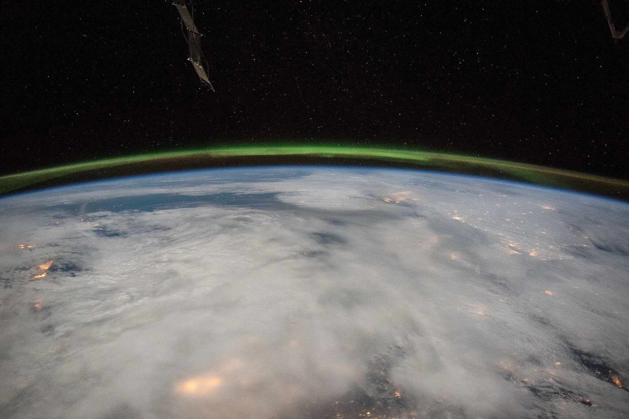 Photo showing: View of Earth taken during ISS Expedition 46.