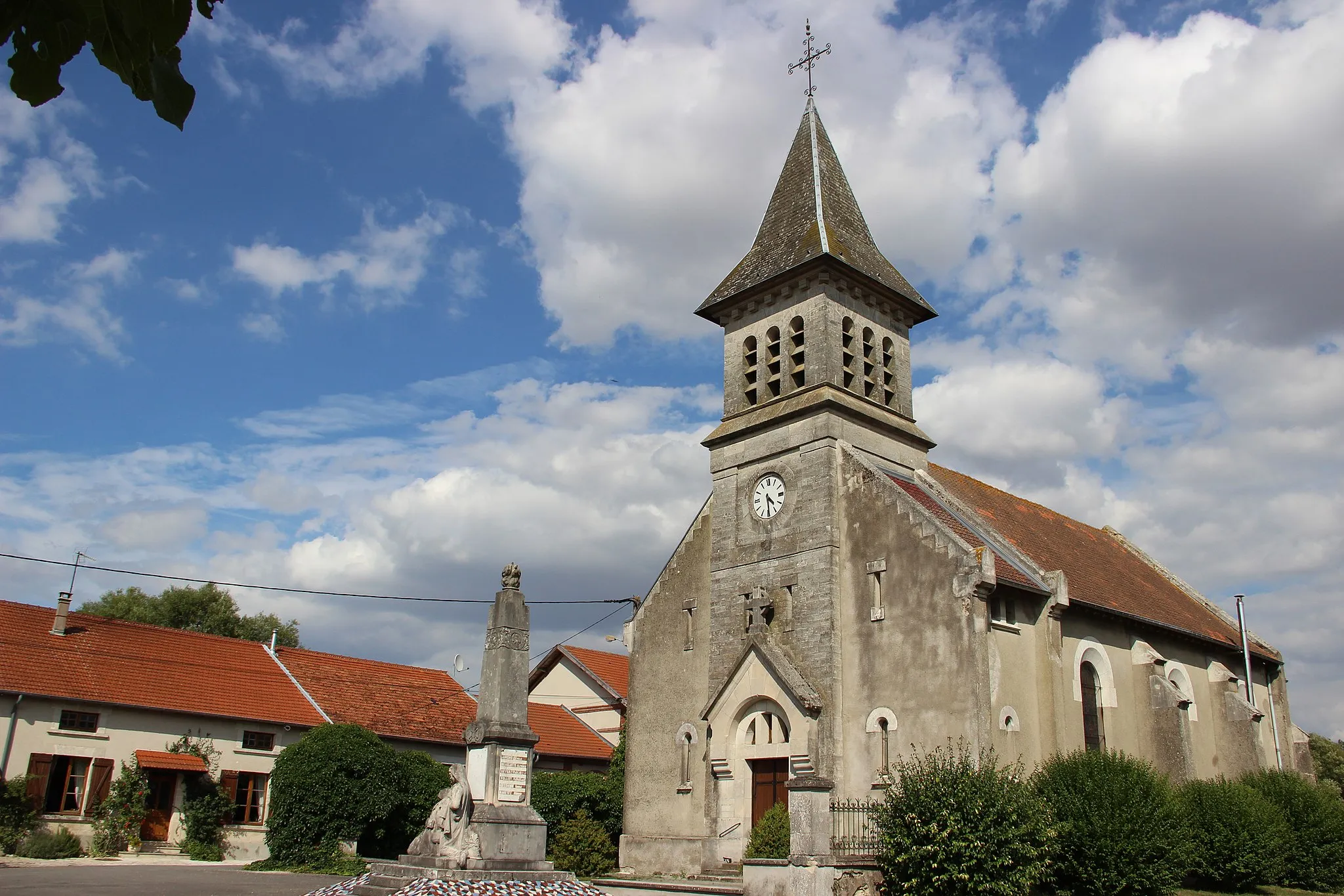 Photo showing: L'église Saint-Laurent