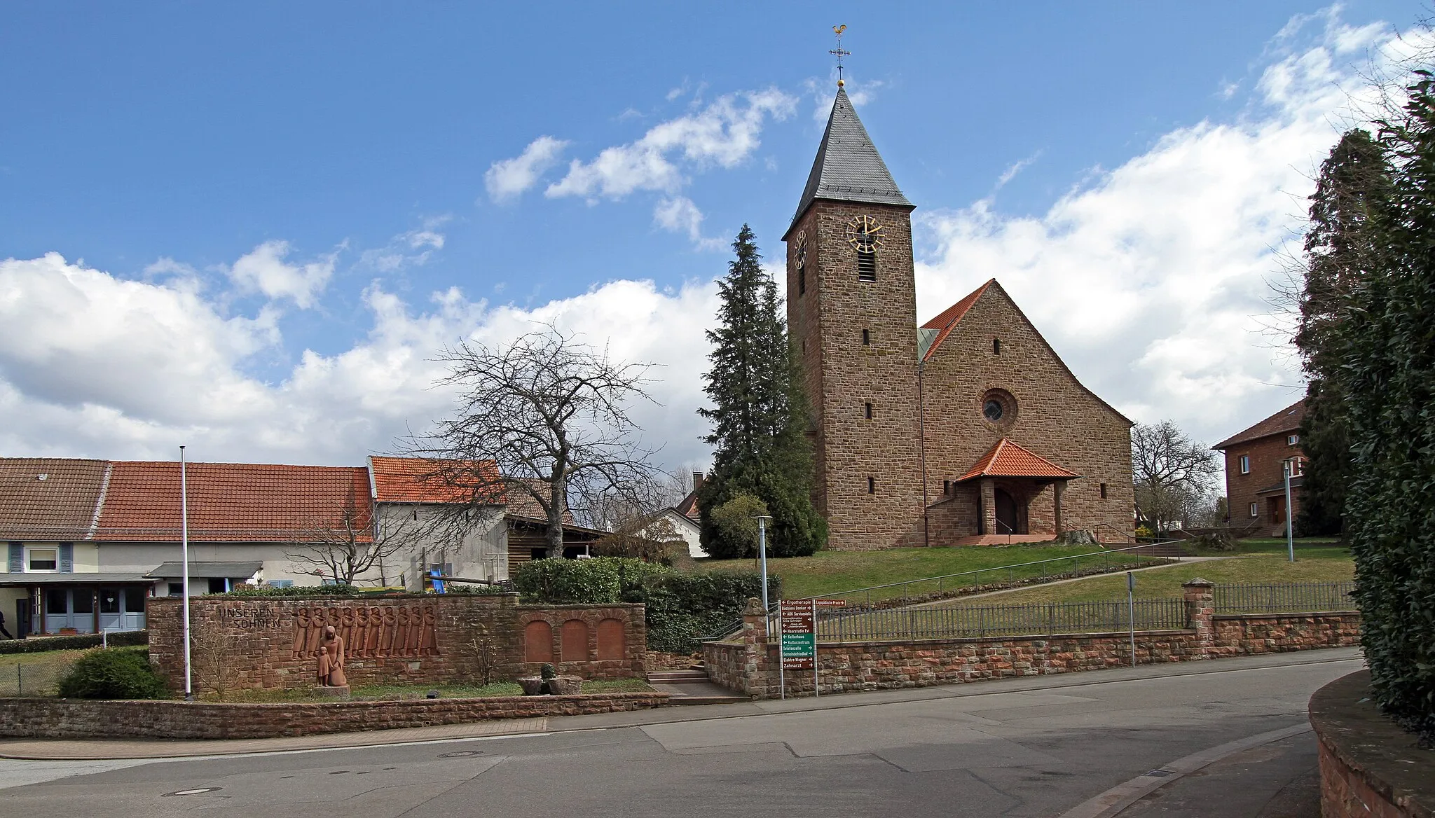 Photo showing: Church of Saint Sebastian in Vinningen.