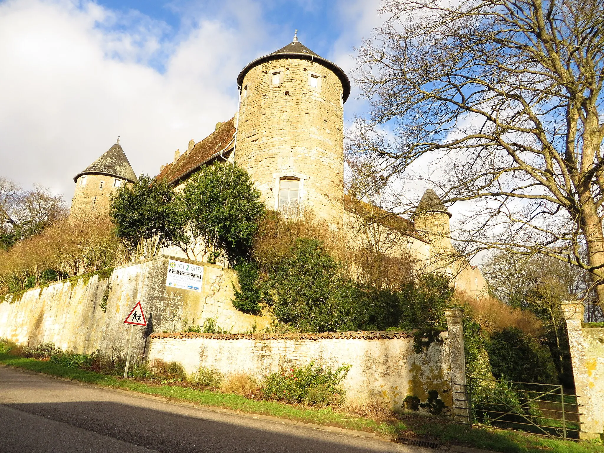 Photo showing: Manonville chateau