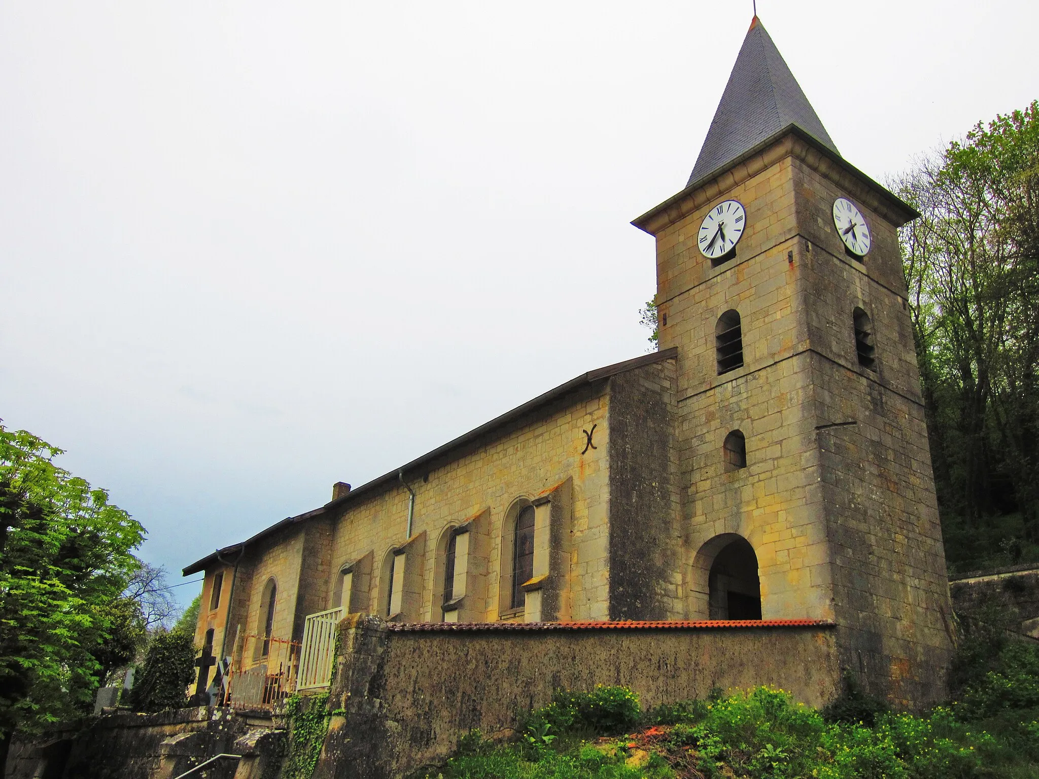 Photo showing: Varneville church