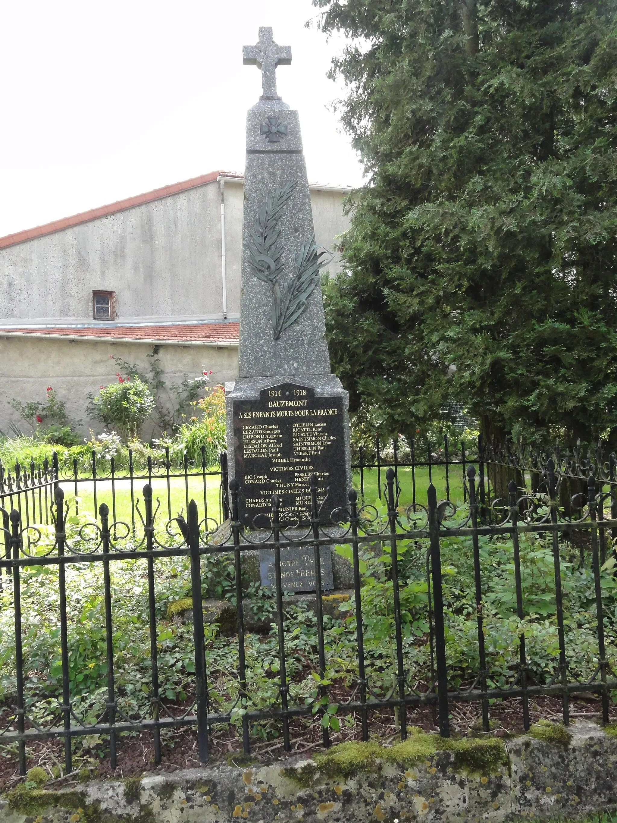 Photo showing: Bauzemont (M-et-M) monument aux morts