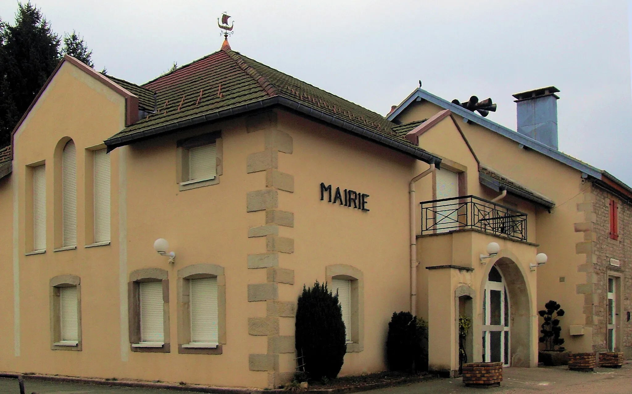 Photo showing: La mairie de Bellefontaine