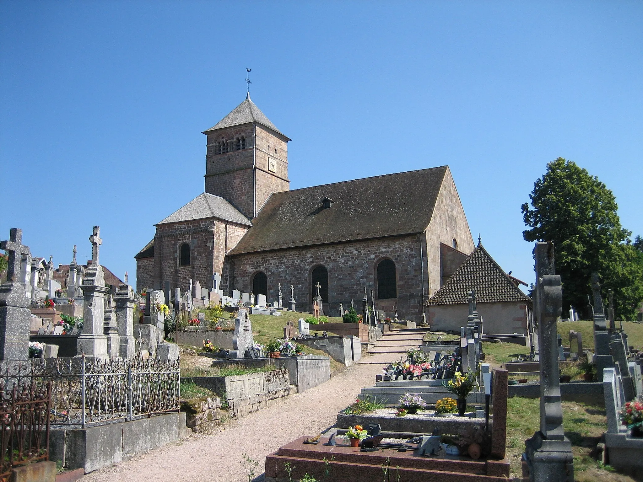 Photo showing: This building is classé au titre des monuments historiques de la France. It is indexed in the base Mérimée, a database of architectural heritage maintained by the French Ministry of Culture, under the reference PA00107102 .