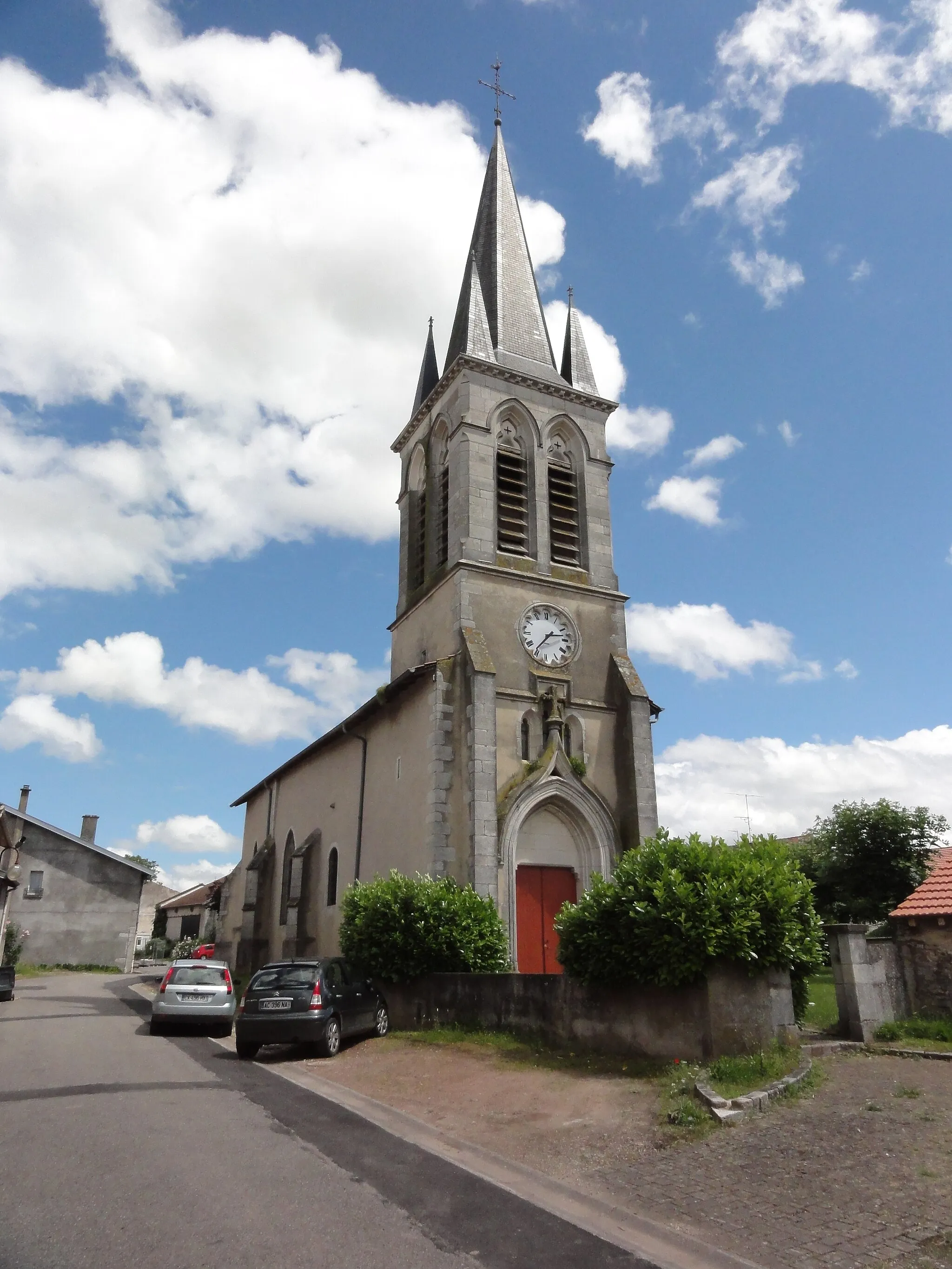 Photo showing: This building is indexed in the base Mérimée, a database of architectural heritage maintained by the French Ministry of Culture, under the reference PA00105994 .