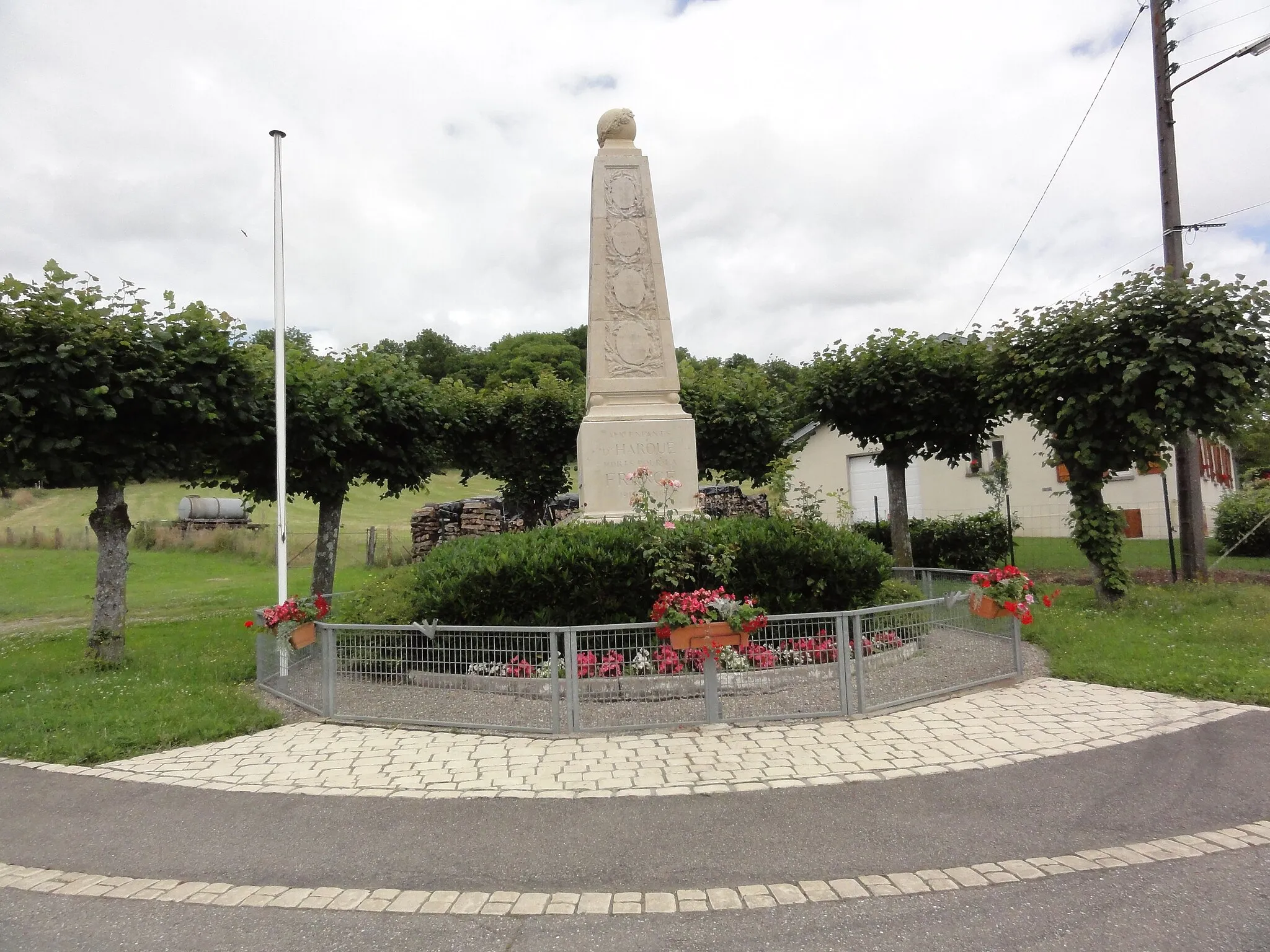 Photo showing: Haroué (M-e-t-M) monument aux morts