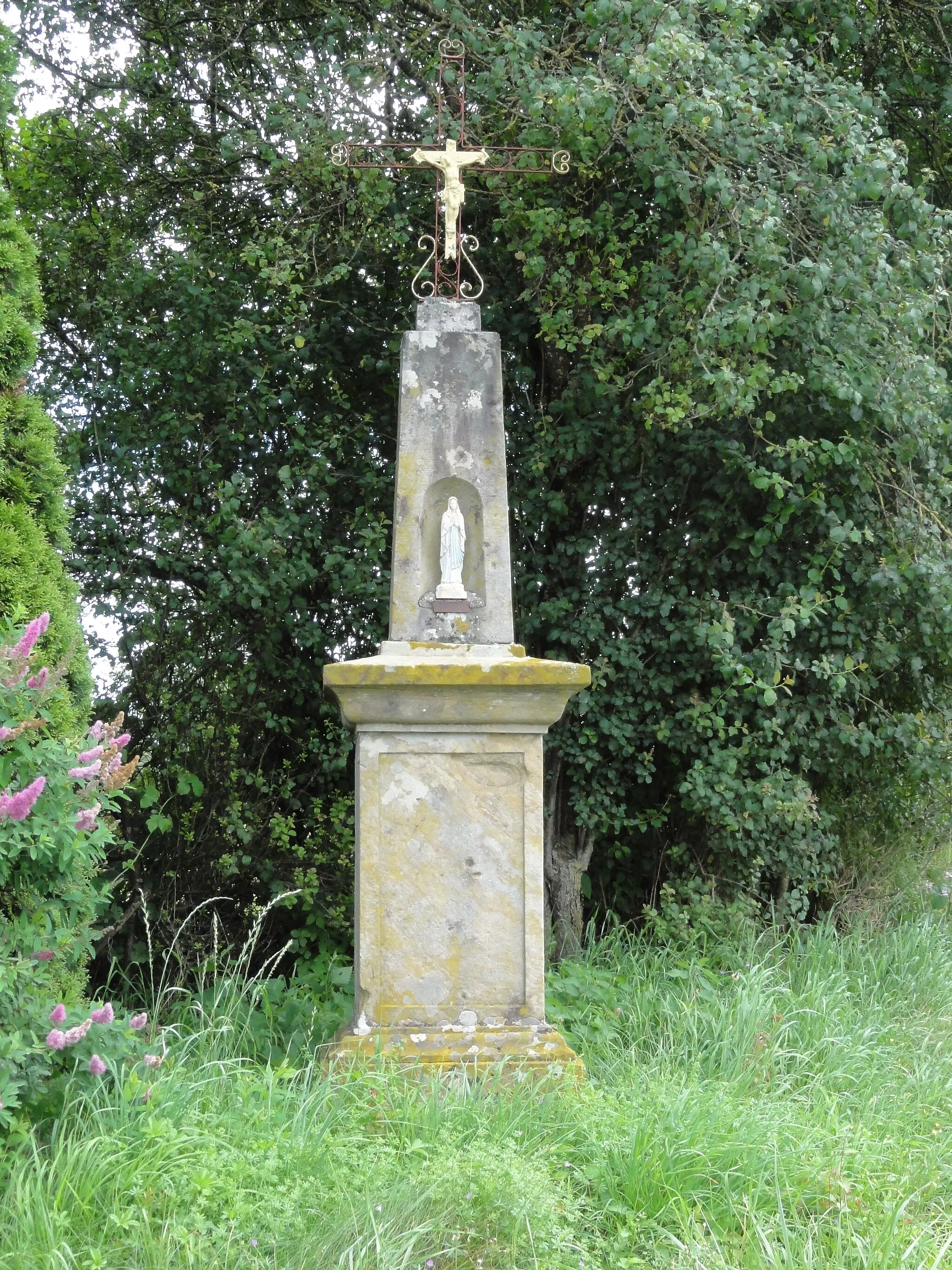 Photo showing: Amenoncourt (M-et-M) croix, chemin d'Igney