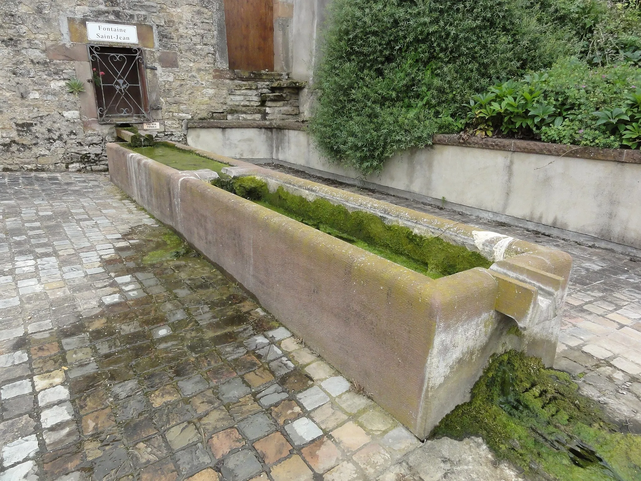 Photo showing: Bathelémont (M-et-M) fontaine St.Jean