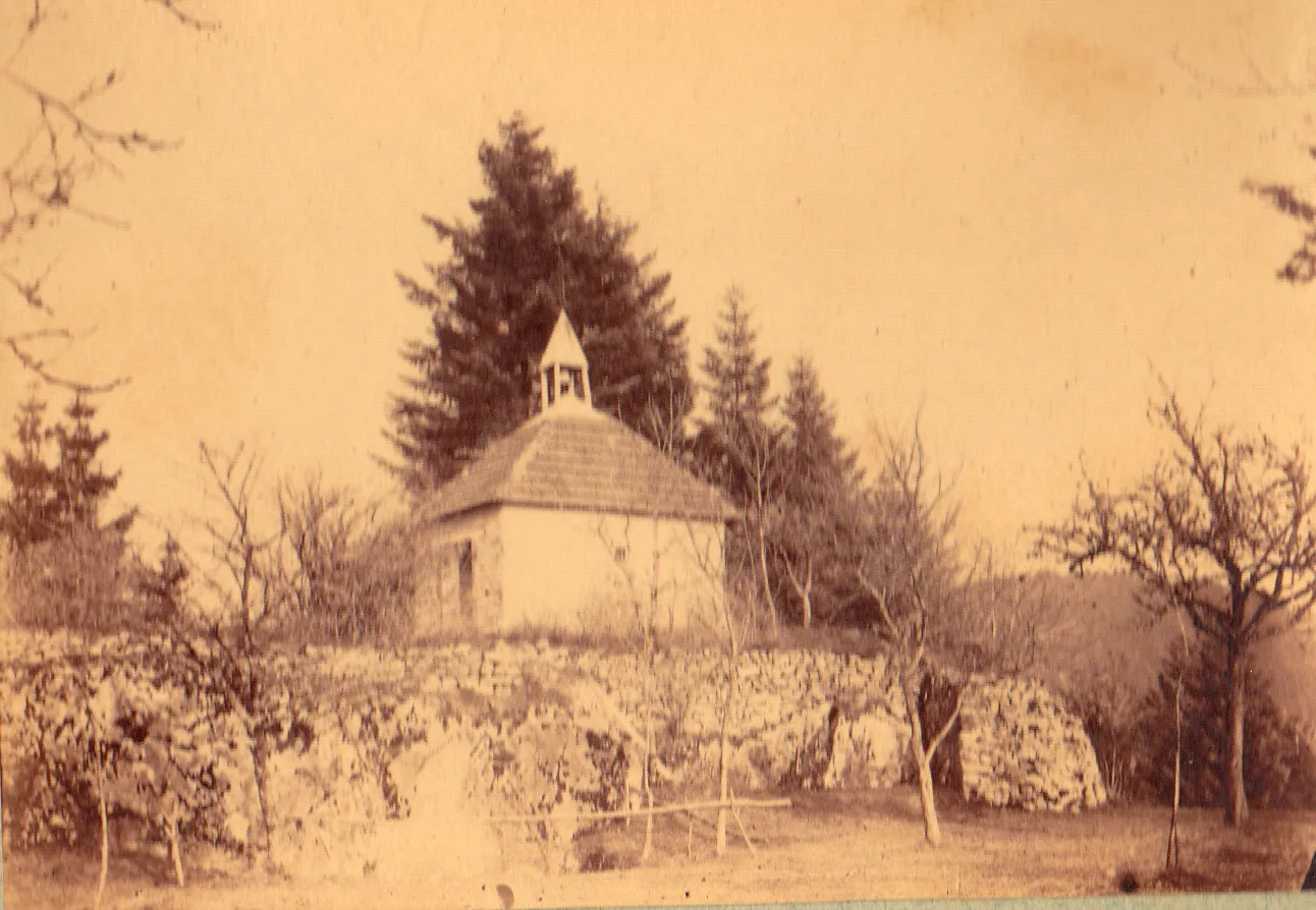 Photo showing: Daguerréotype de 1889 Chapelle du Saint-Mont construite en 1857 par Charles Galmiche