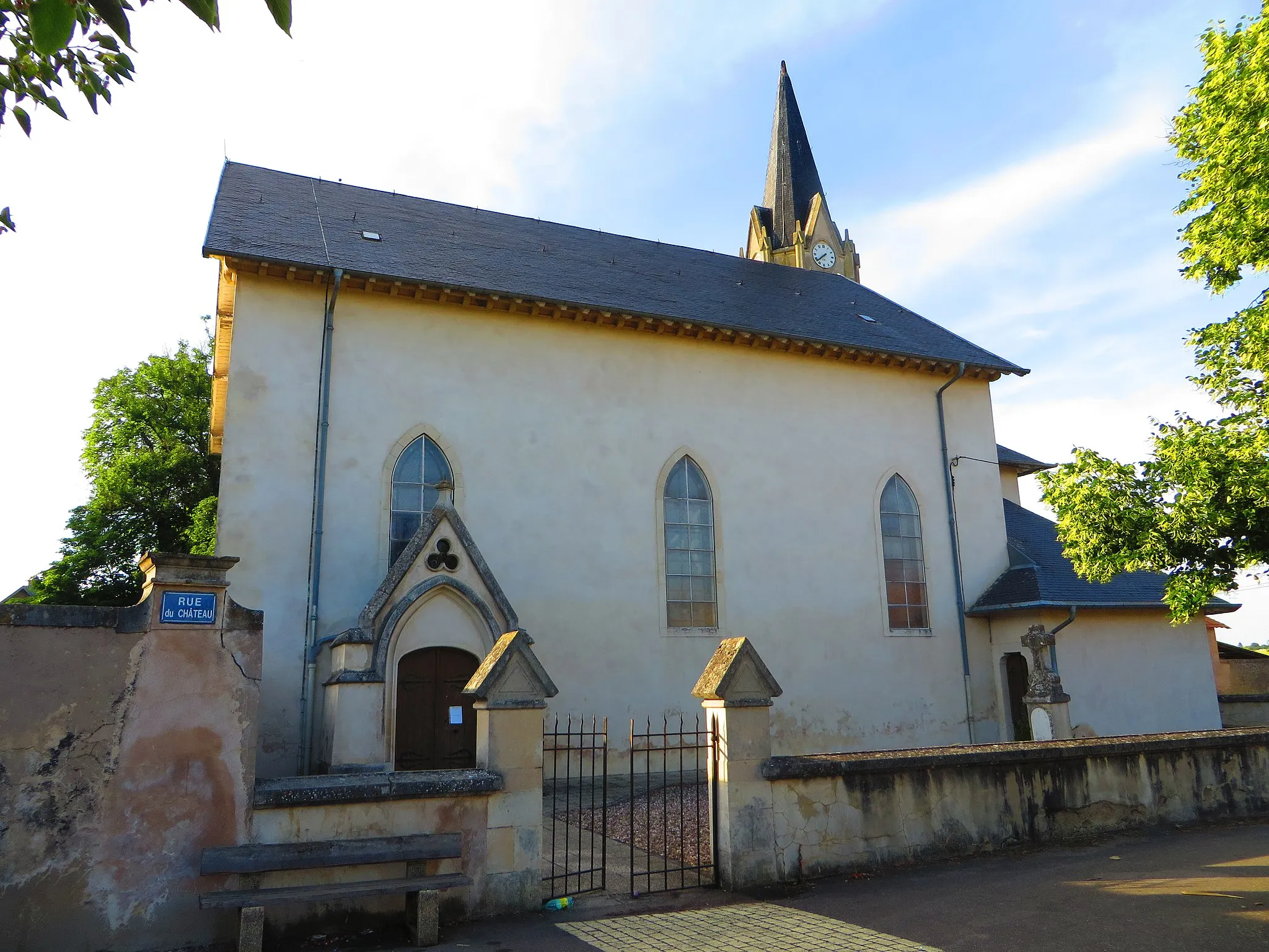 Photo showing: Clémery église Saint-Loup