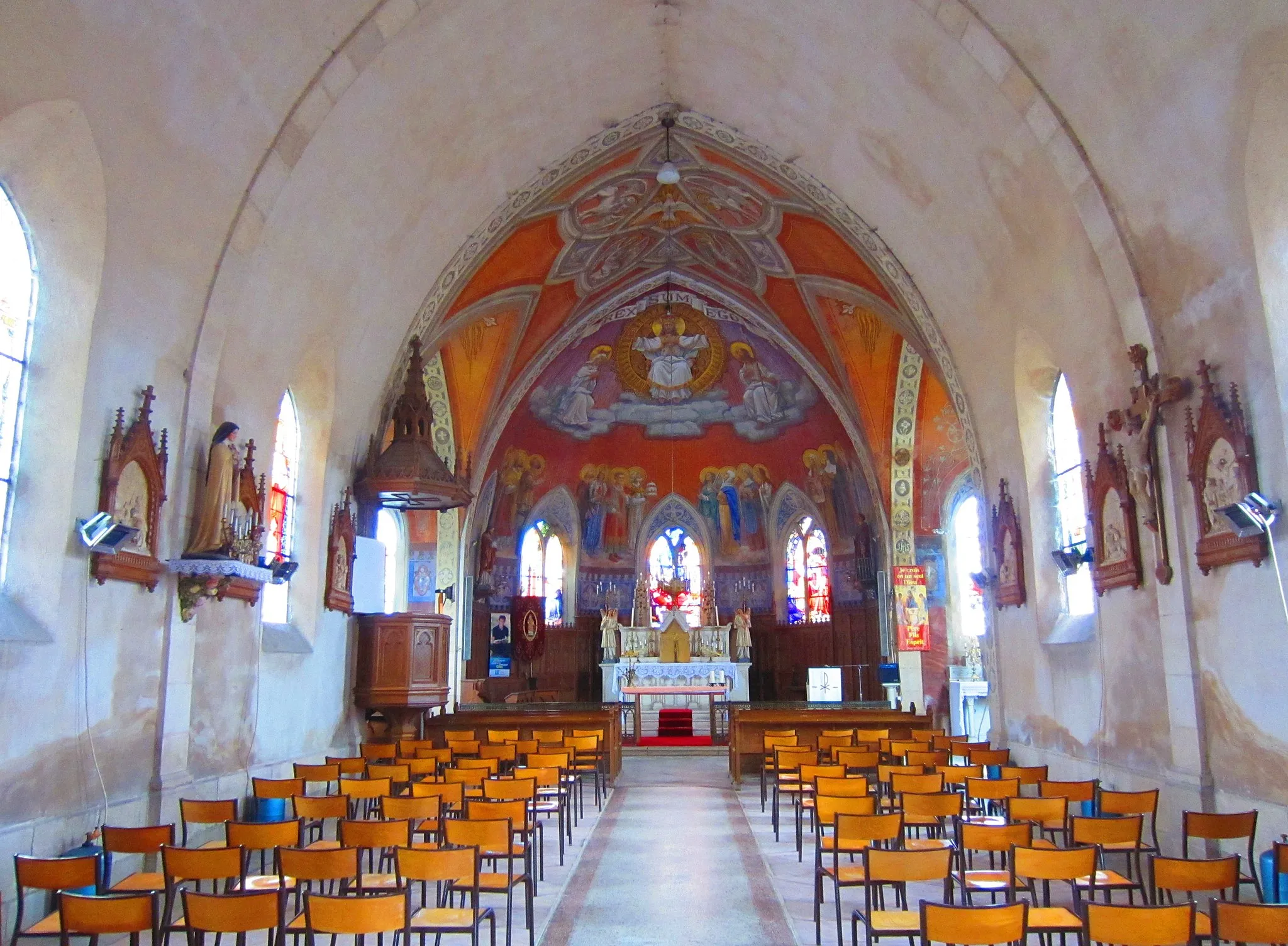 Photo showing: Rouvrois Meuse church indoor