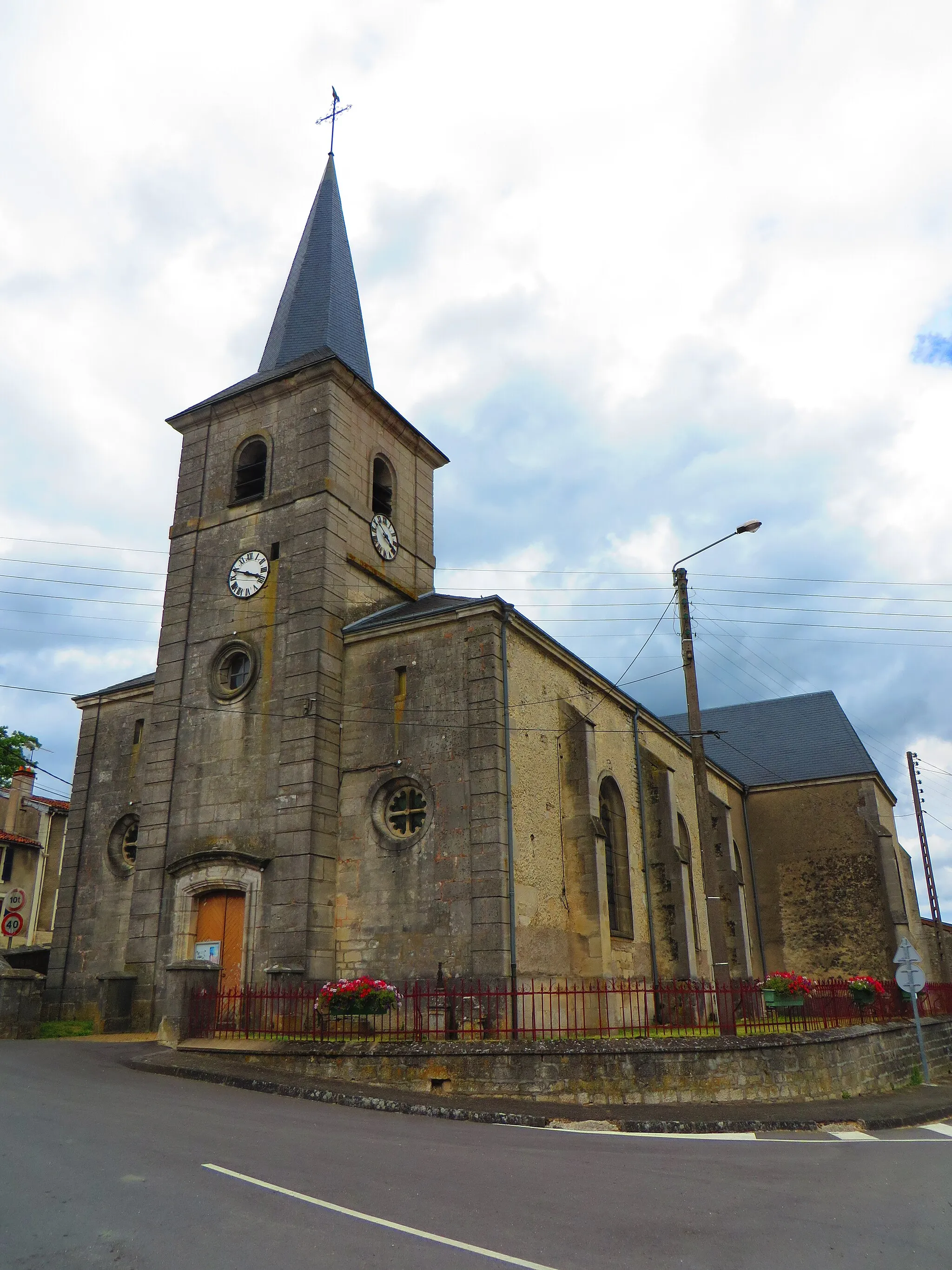 Photo showing: Sommedieue L'église Saint-Jean-Baptiste