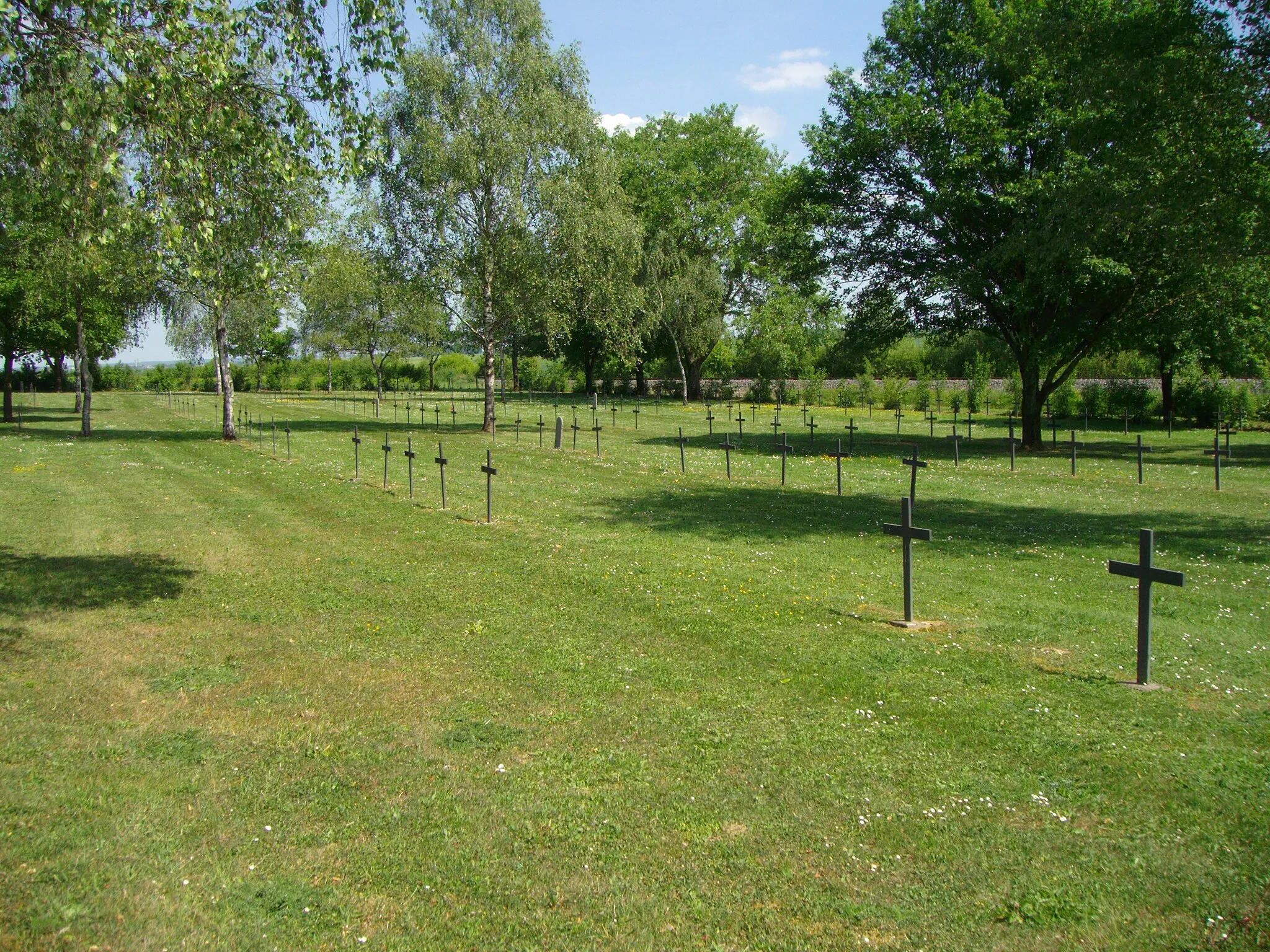 Photo showing: Der deutsche Soldatenfriedhof Hautecort