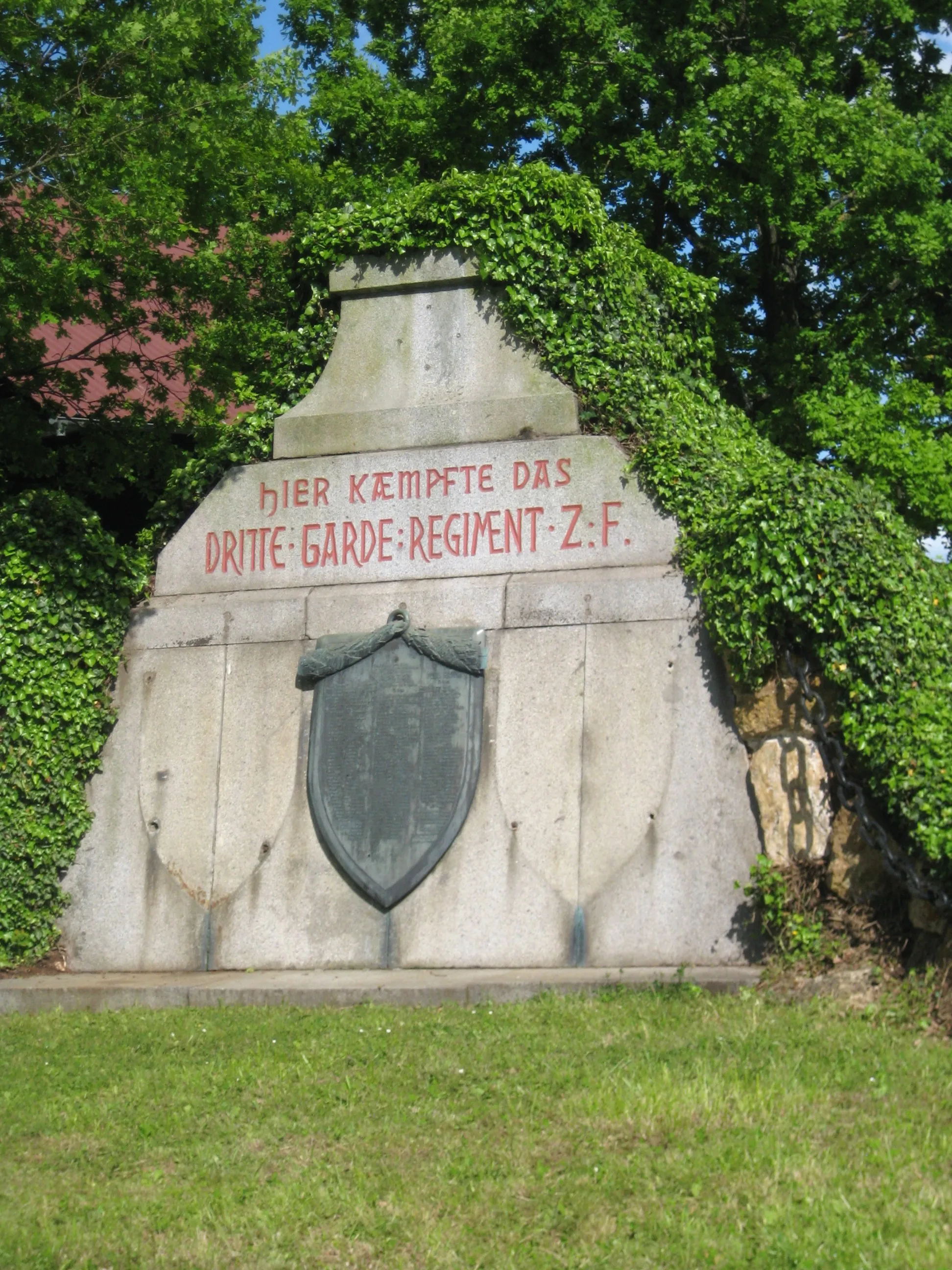 Photo showing: DescriptionMonument Saint Privat la Montagne.jpg

Monument de 1870 de Saint Privat la Montagne
Date

22 May 2009
Source

mon appareil photo
Author

Aimelaime