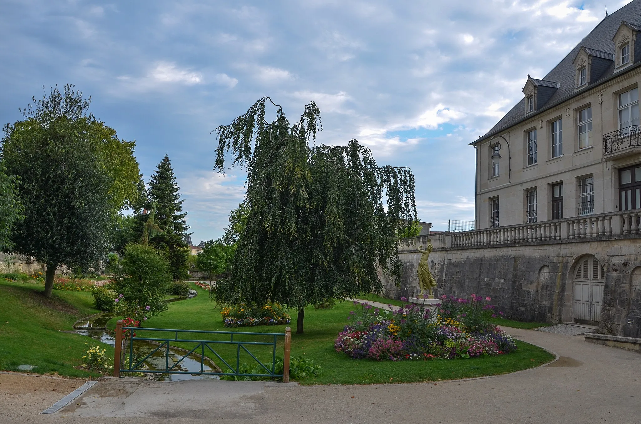Photo showing: Musée de St Dizier et jardin de la Poste, Haute-Marne, France