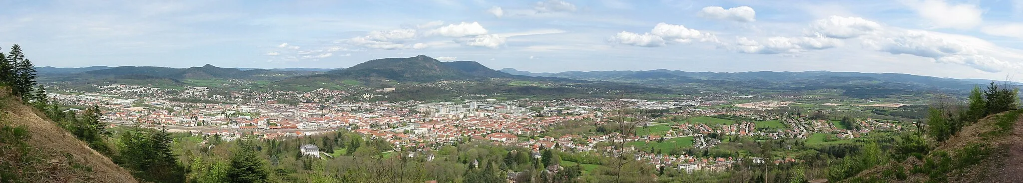 Photo showing: Panorama de Saint-Dié-des-Vosges, vues prises depuis les hauteurs du Kemberg