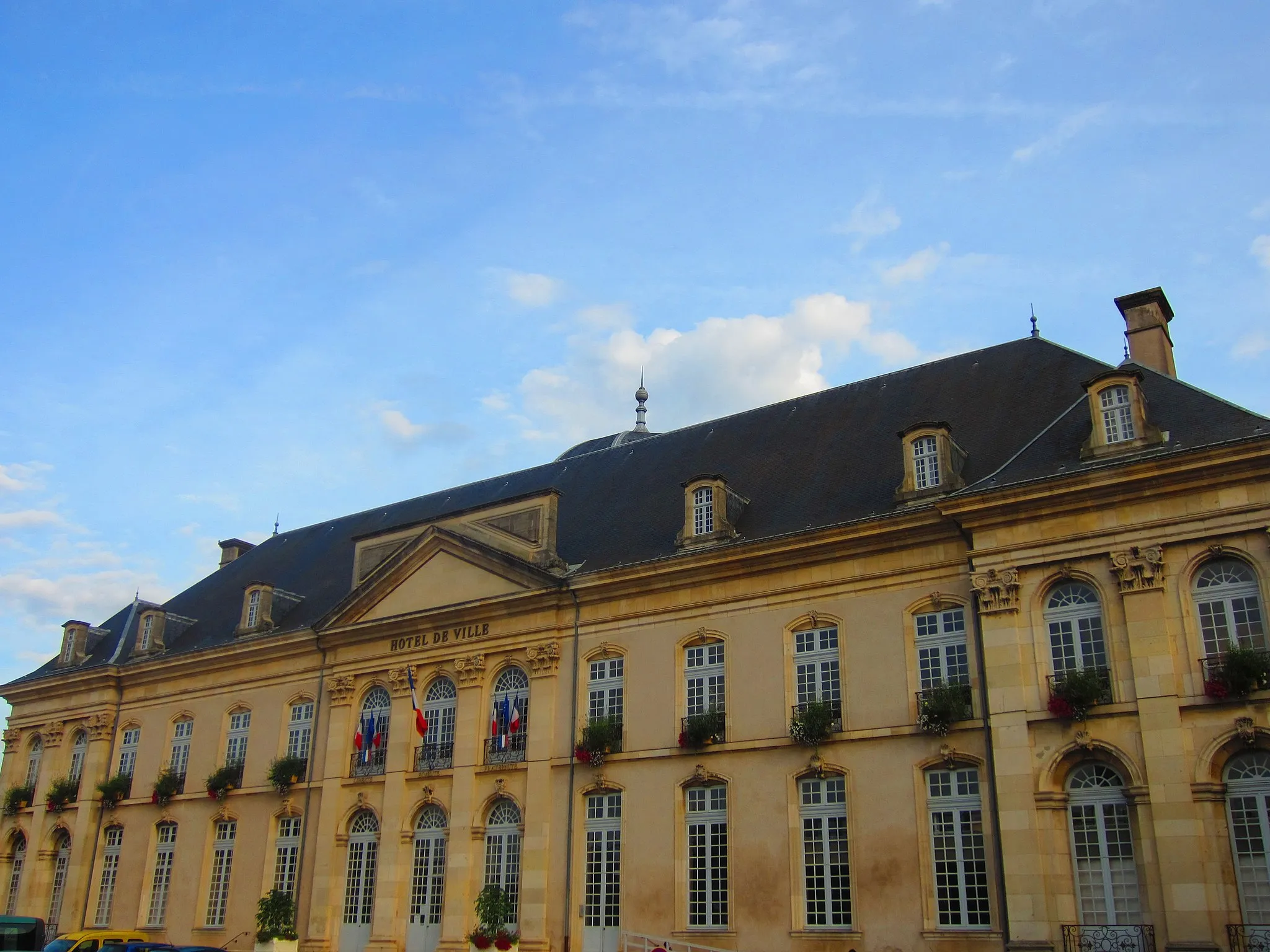 Photo showing: Toul Mairie