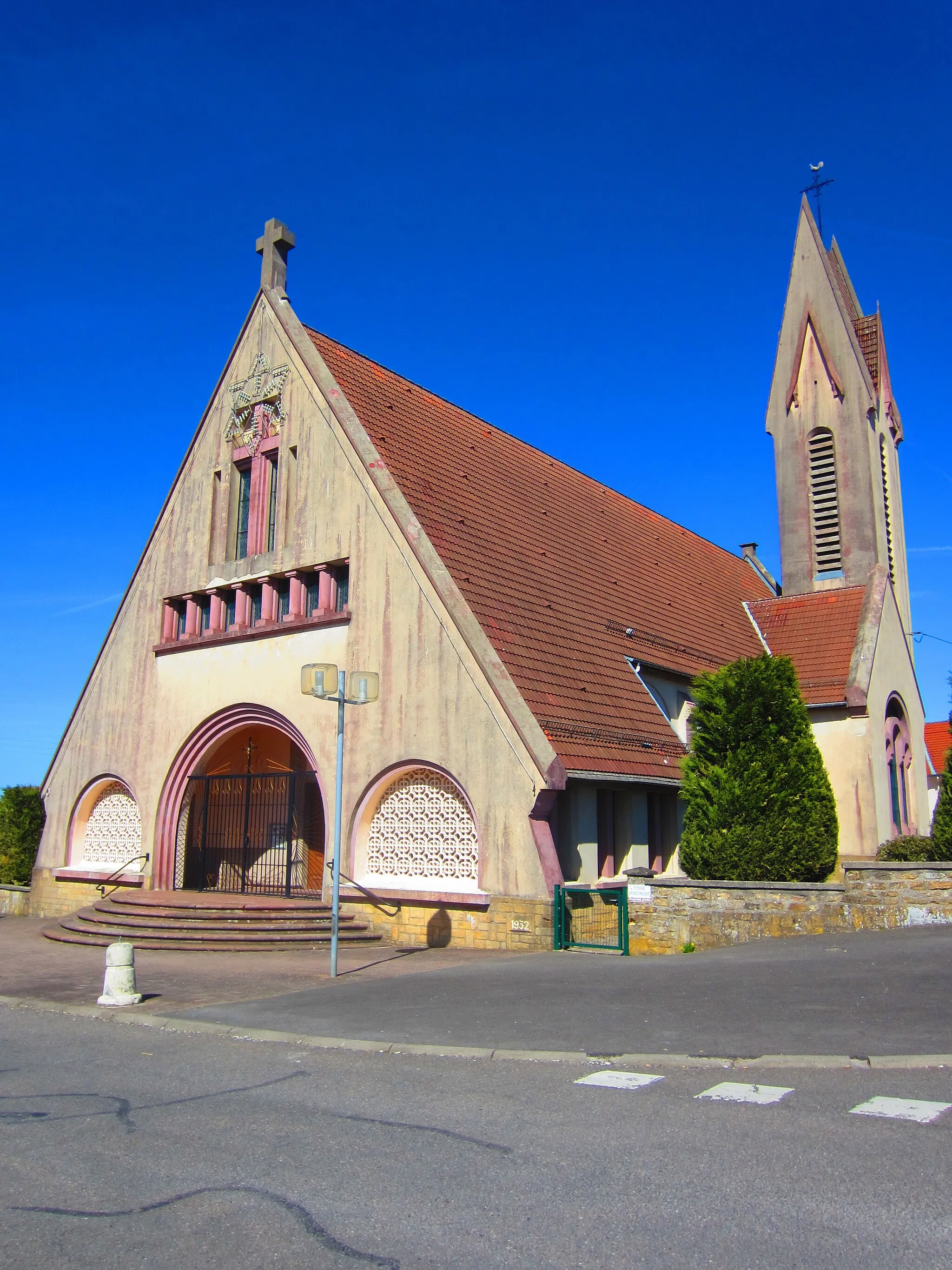 Photo showing: Heumont Rehon church