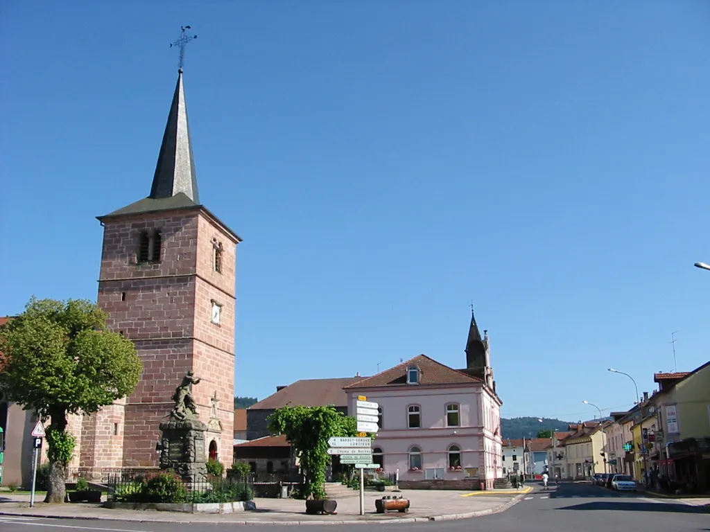 Photo showing: Granges-sur-Vologne

Commune du canton de Corcieux (Vosges)
Photo personnelle du 1er juillet 2006. Copyright © Christian Amet