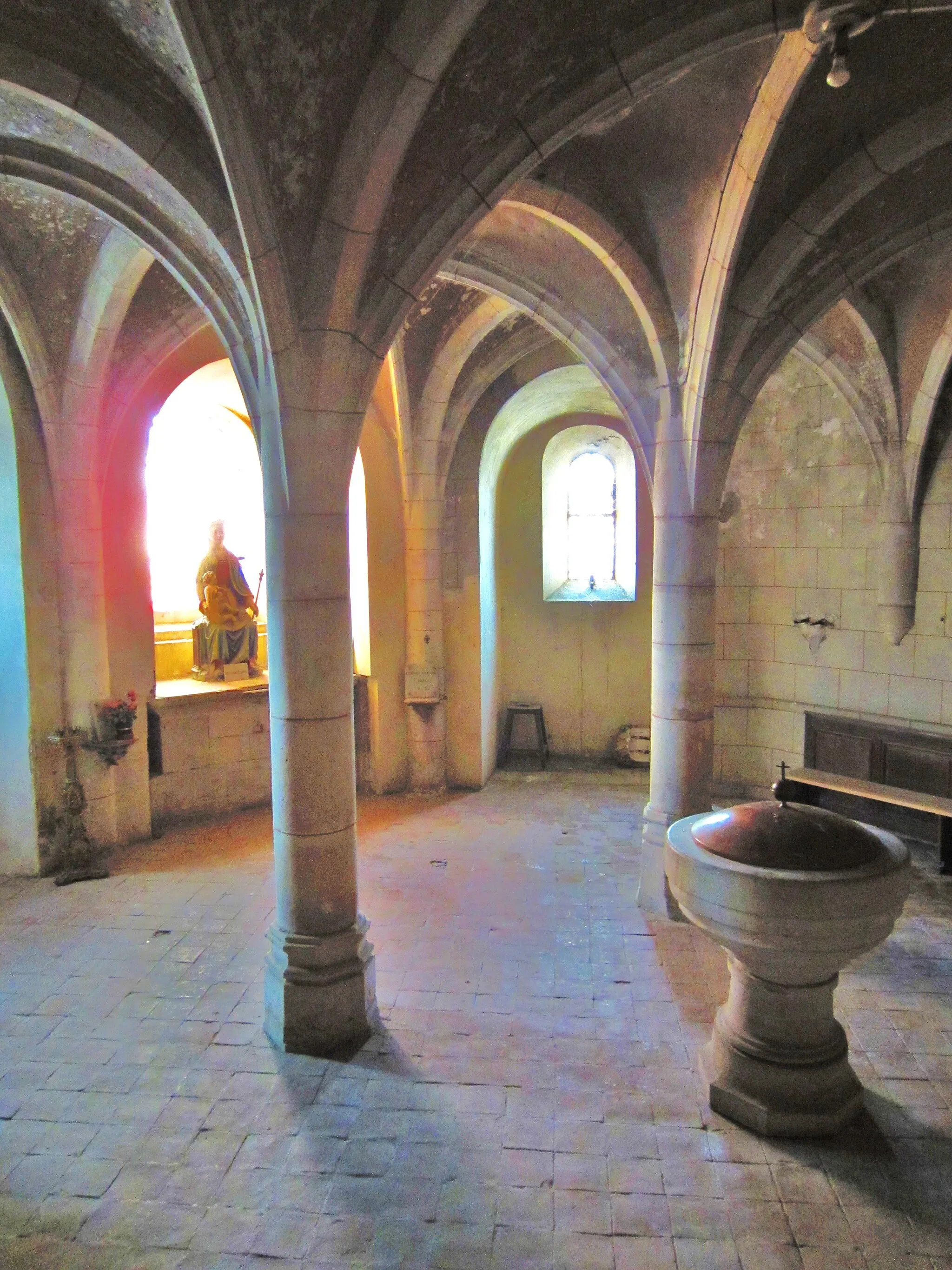 Photo showing: Dieulouard church crypte