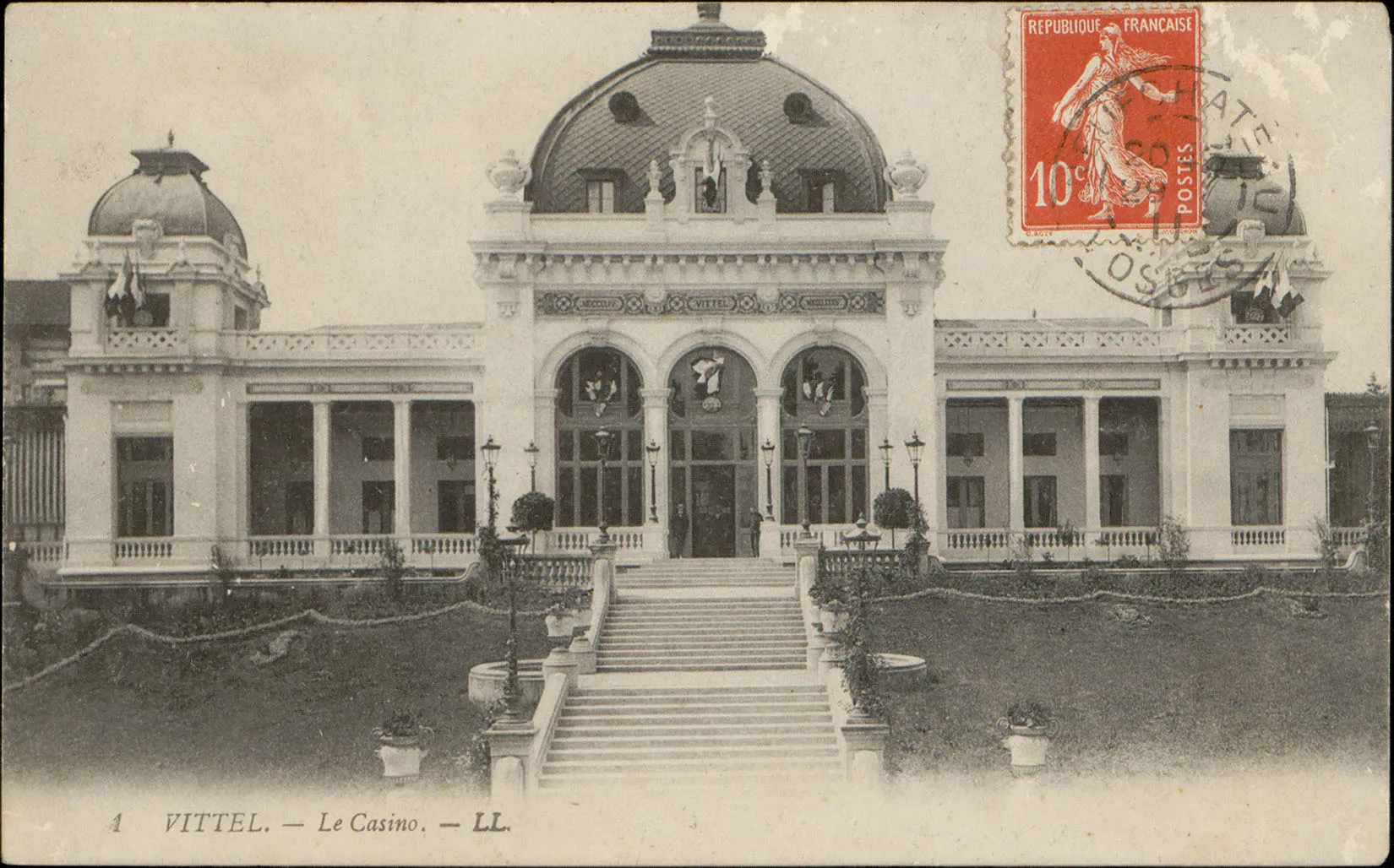 Photo showing: Carte postale n°1  Carte postale représentant le casino à Vittel