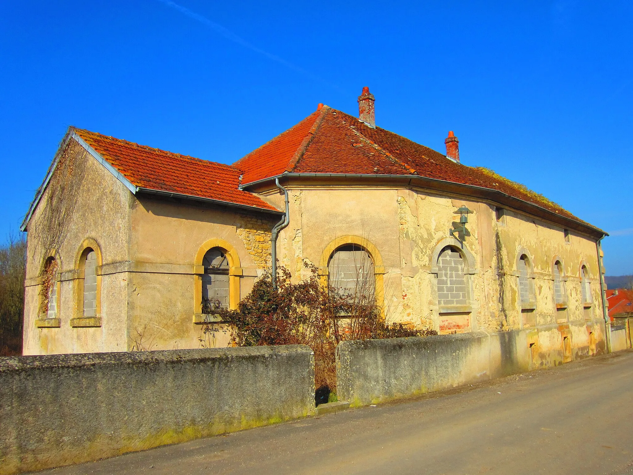 Photo showing: Courcelles Chaussy chapel couvent